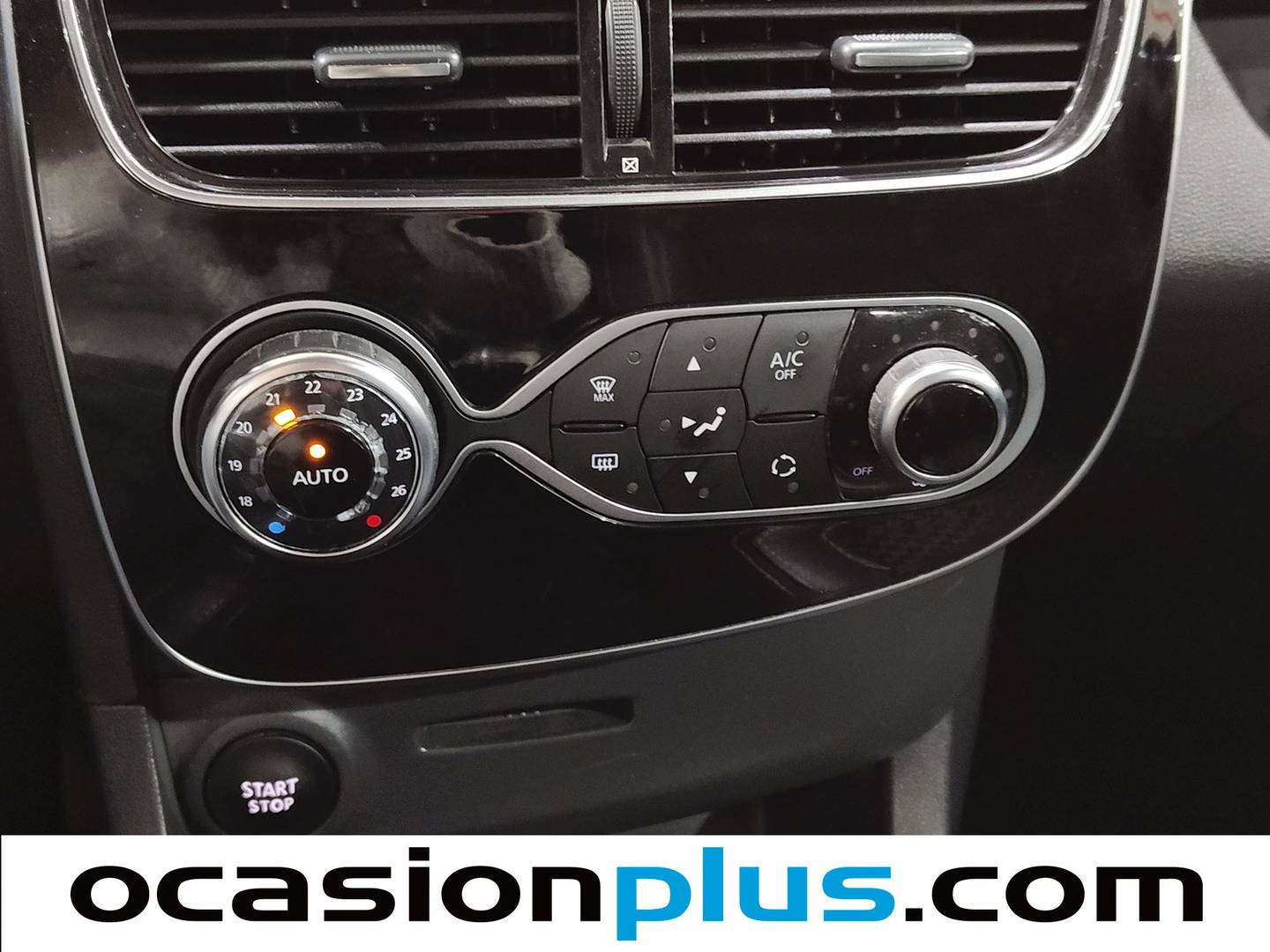 Foto Renault Clio Renault Clio Sport Tourer Zen TCe (90 CV)