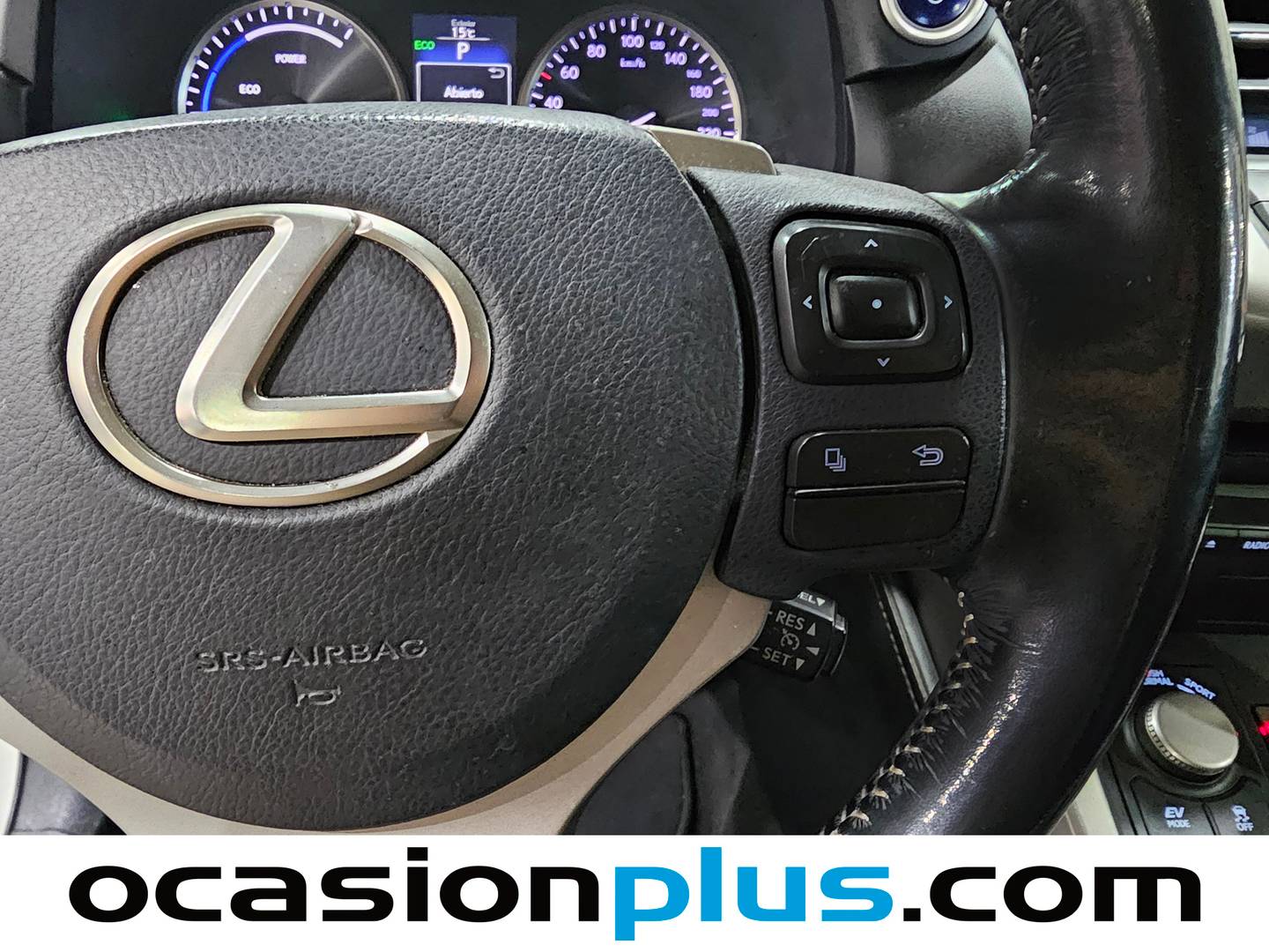 Foto Lexus NX Lexus NX 300h Corporate 2WD (197 CV)