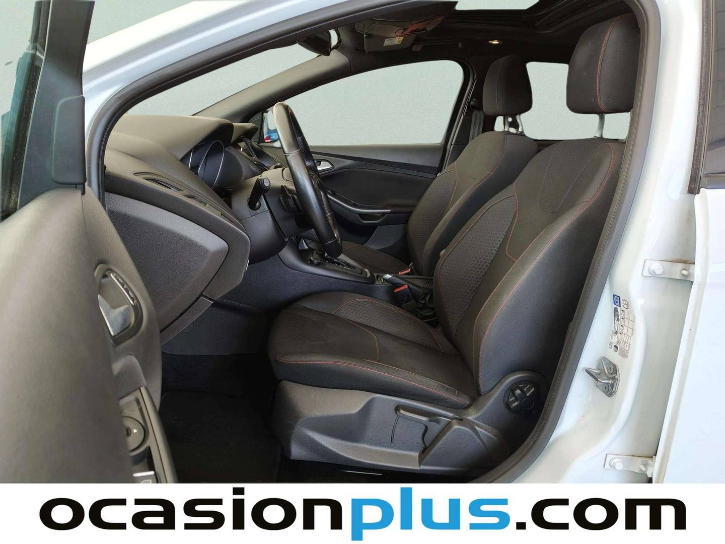 Foto asientos delanteros Ford Focus Ford Focus 1.5 Ecoboost ST-Line Auto (182 CV)