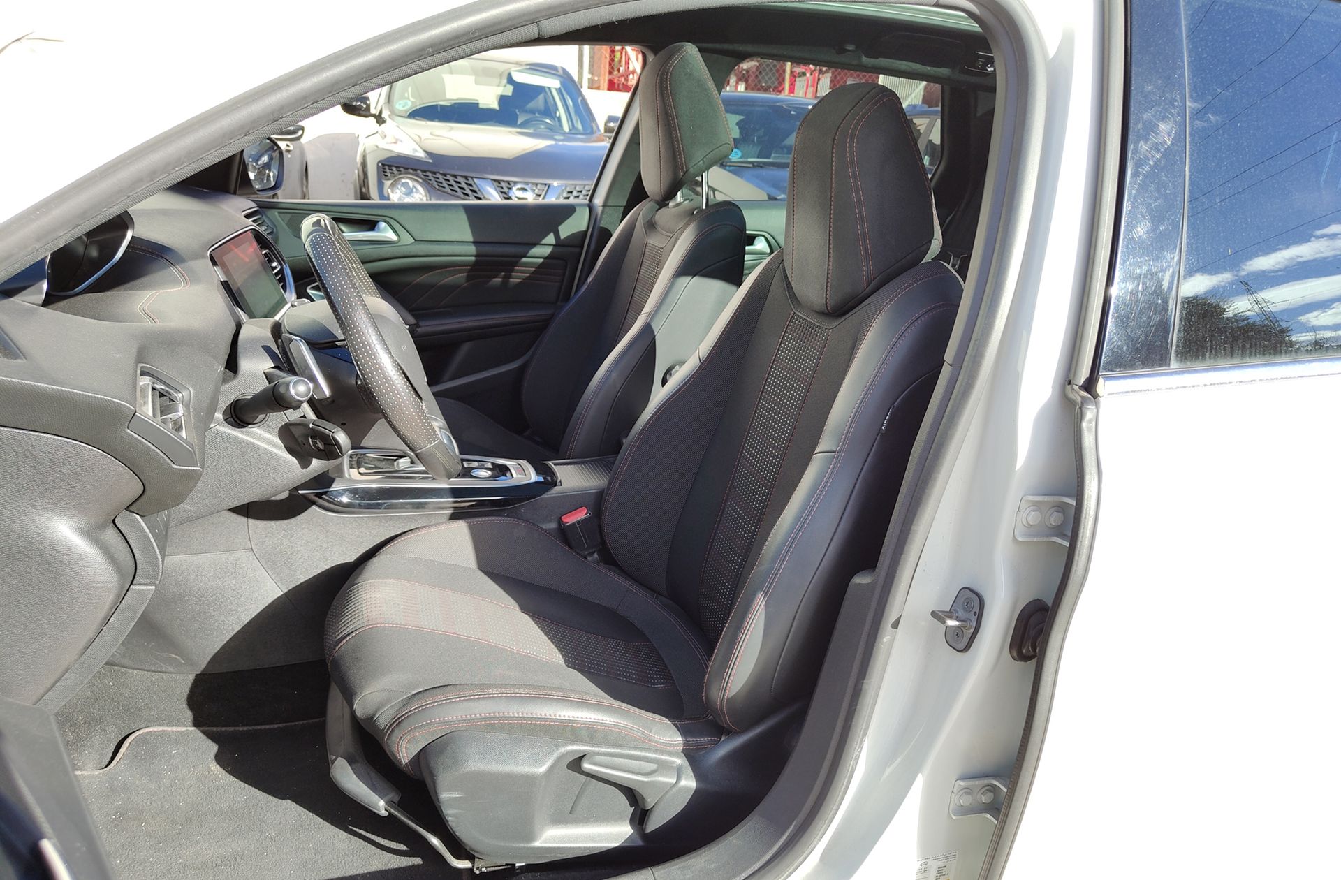 Peugeot 308 SW SW 1.2 PureTech GT Line EAT8 - foto 16