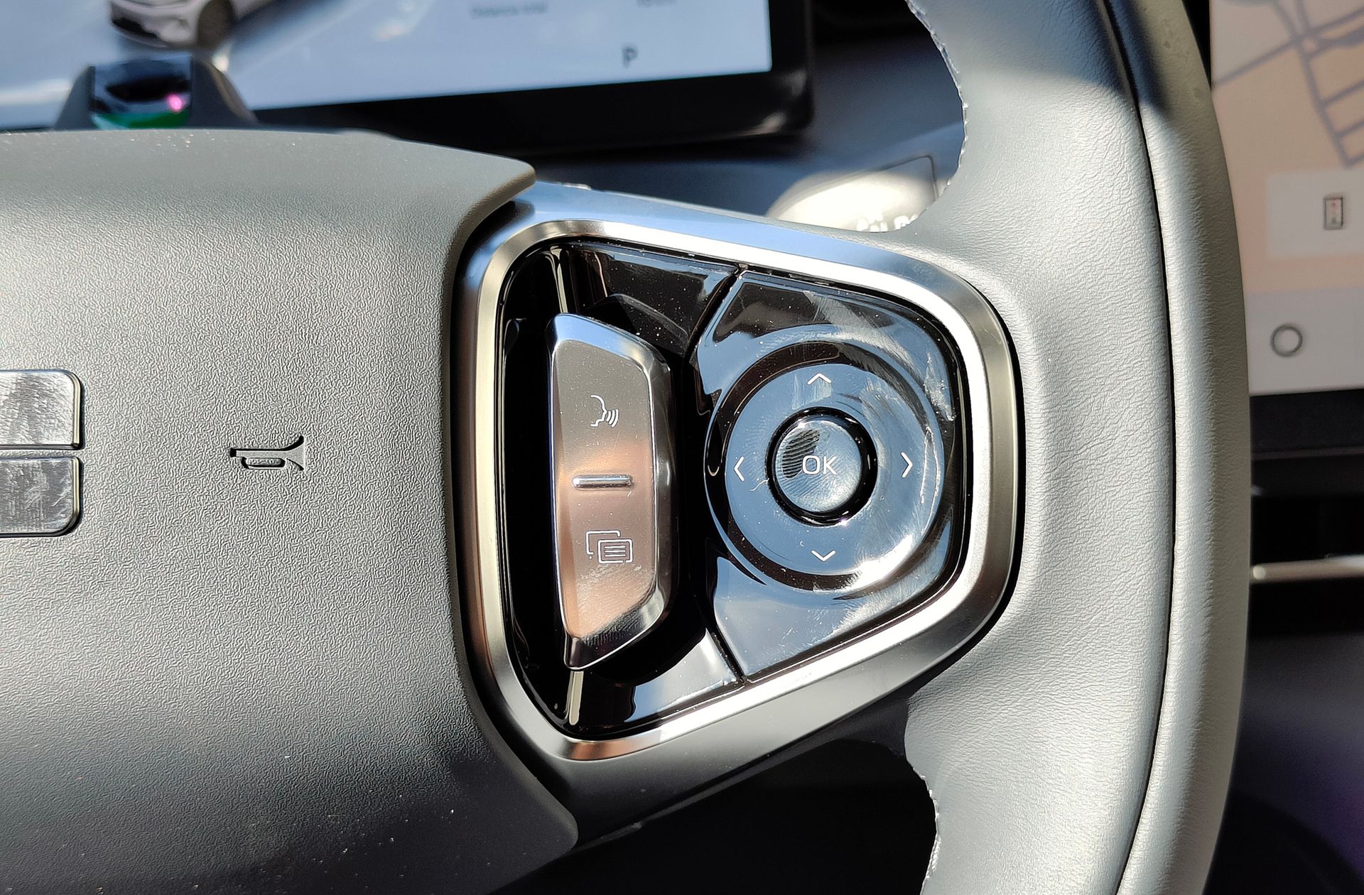 Geely Starray EM-i 1.5 PHEV Pro - foto 26