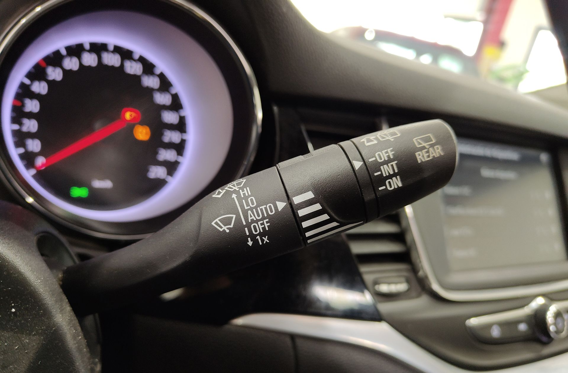 Opel Astra 1.4 Turbo Excellence - foto 26