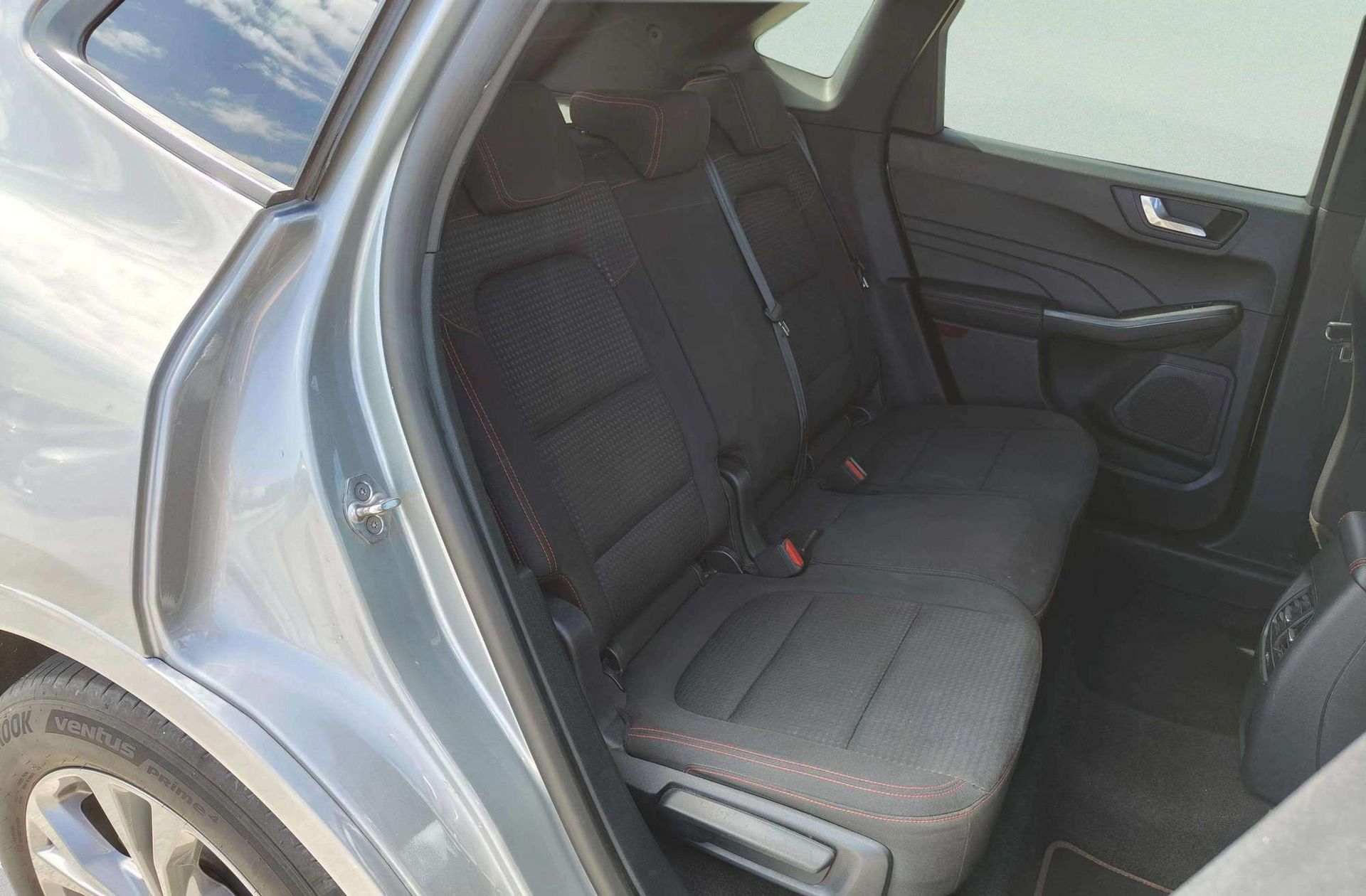 Ford Kuga 1.5 EcoBoost ST-Line 4x2 - foto 16