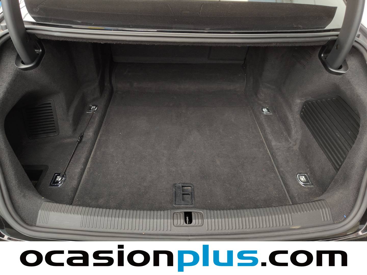 Fotos maletero Audi A8 Audi A8 50 TDI quattro (286 CV) tiptronic