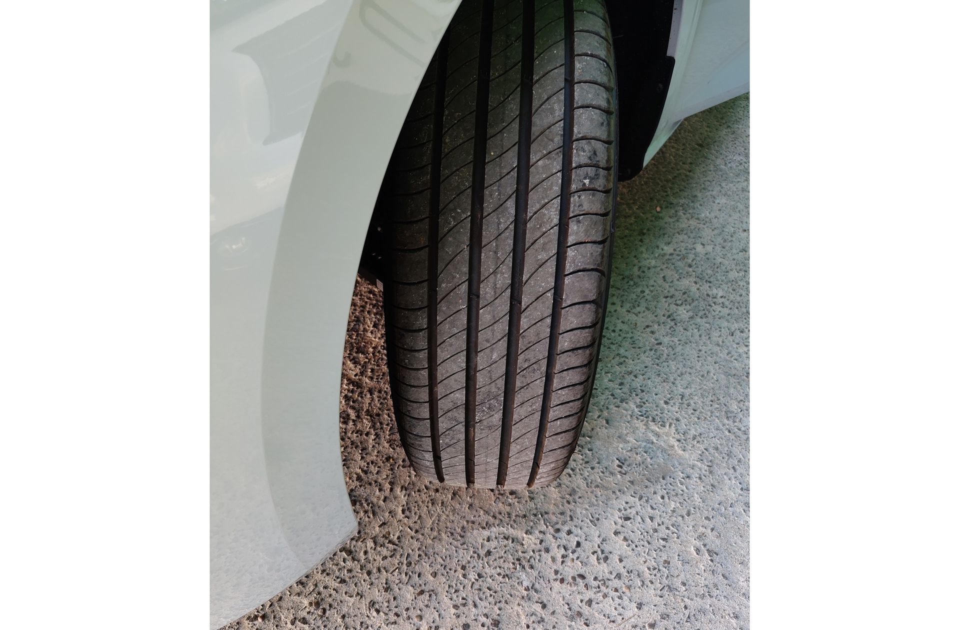 Škoda Kamiq 1.0 TSI Selection DSG - foto 35