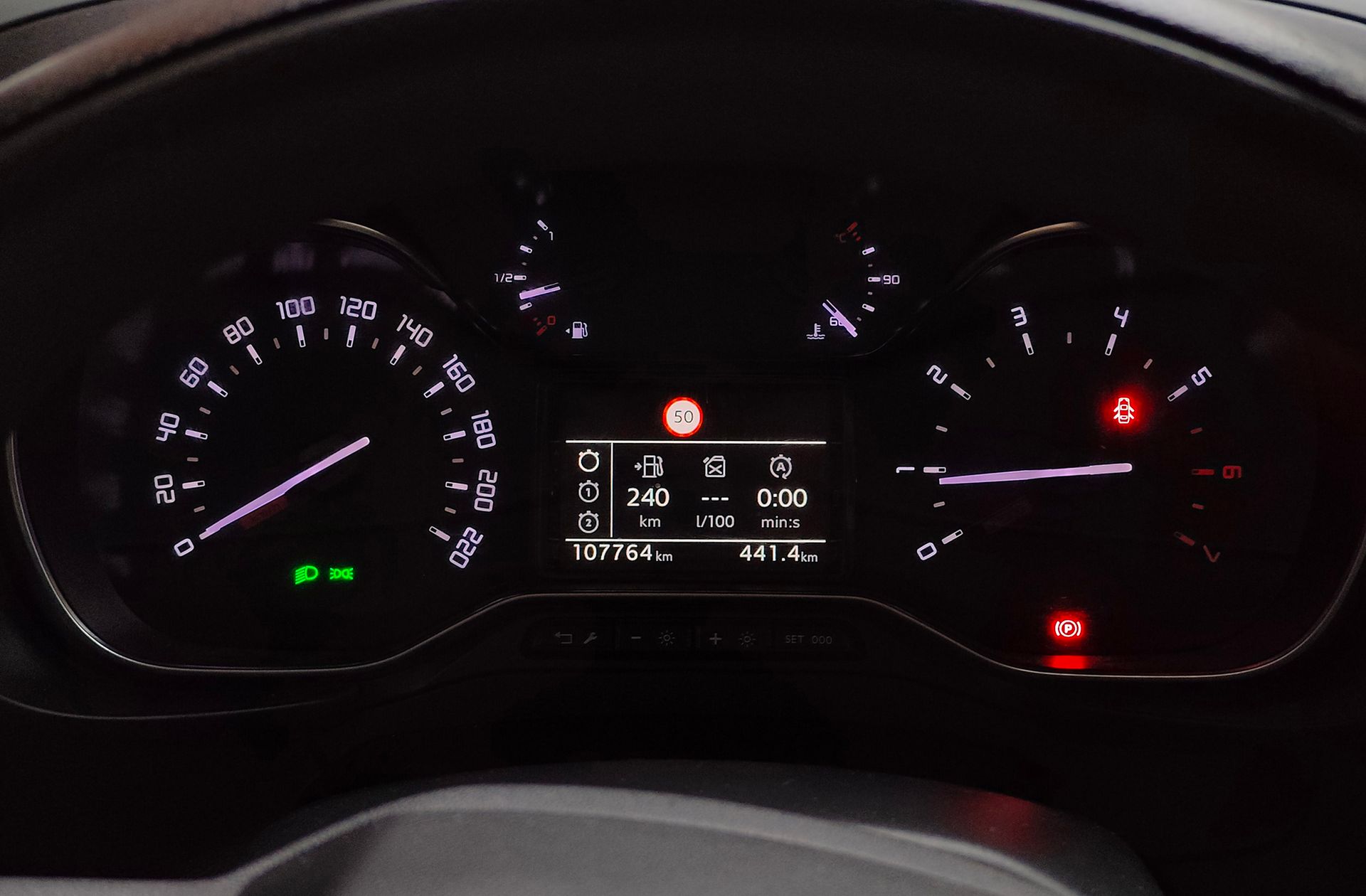 Citroën Berlingo BlueHDi 130 Talla M Shine - foto 23