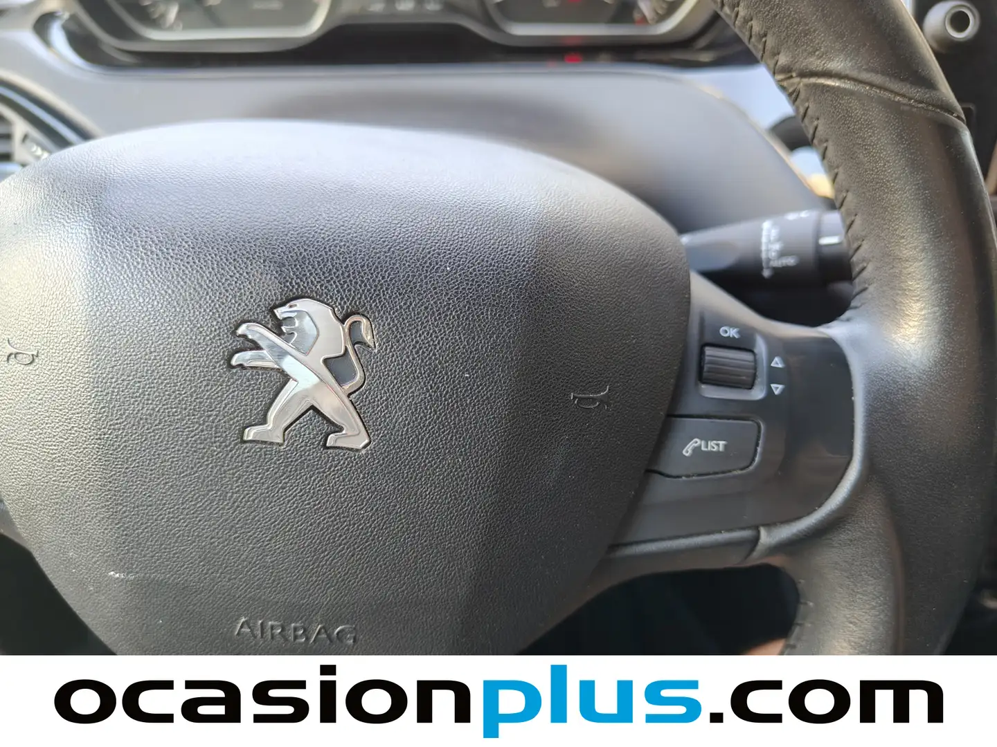 Foto Peugeot 208 Peugeot 208 PureTech Signature (82 CV)