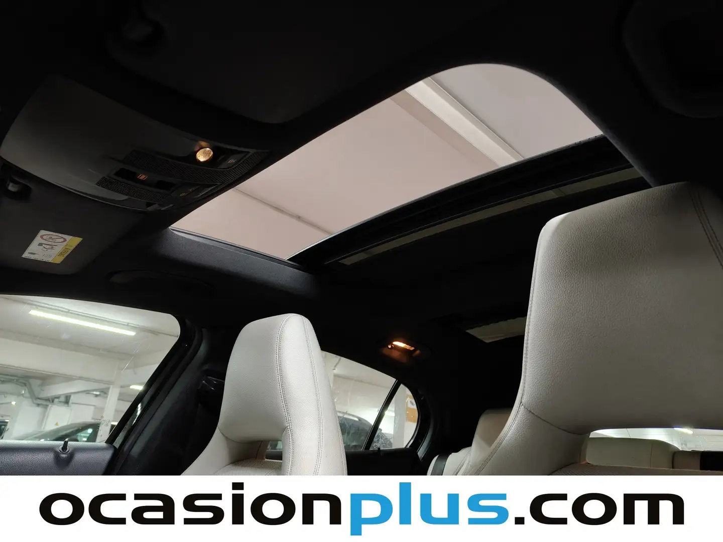 Foto Mercedes GLA Mercedes-Benz GLA 200 d Urban (136 CV) Pack AMG