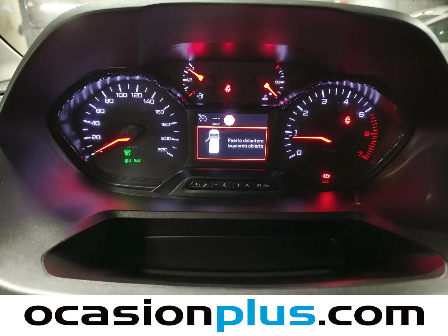 Foto Peugeot Rifter Peugeot Rifter BlueHDi 130 S&S Allure Business Standard (130 CV)