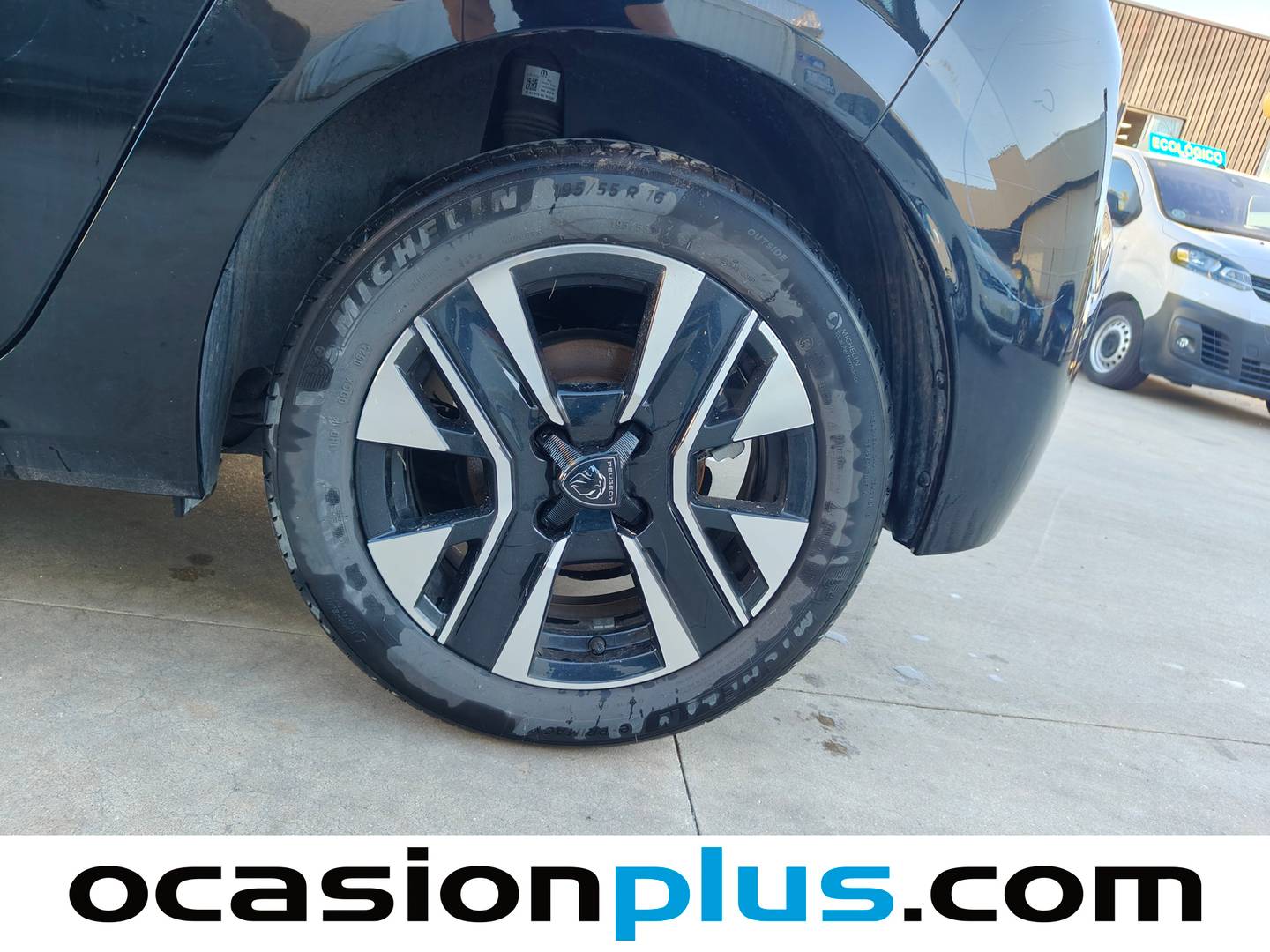 Peugeot 208 Peugeot 208 PureTech 100 Allure (100 CV) 100cv