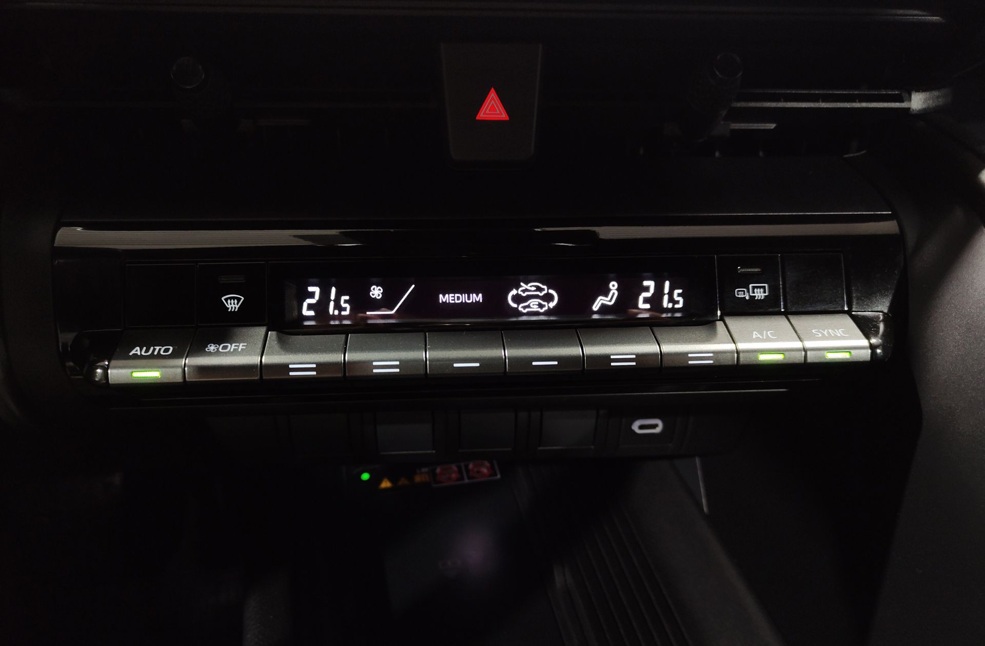 Toyota C-HR 180H Advance - foto 30