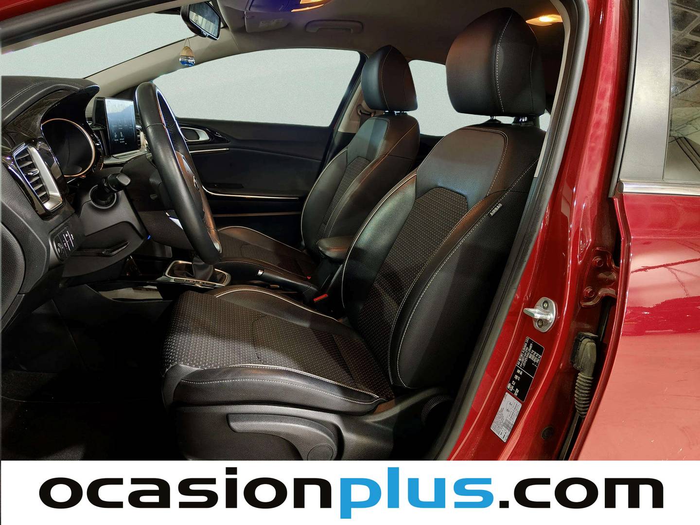 Foto asientos delanteros KIA Ceed Kia Ceed 1.0 T-GDi Tech (120 CV)