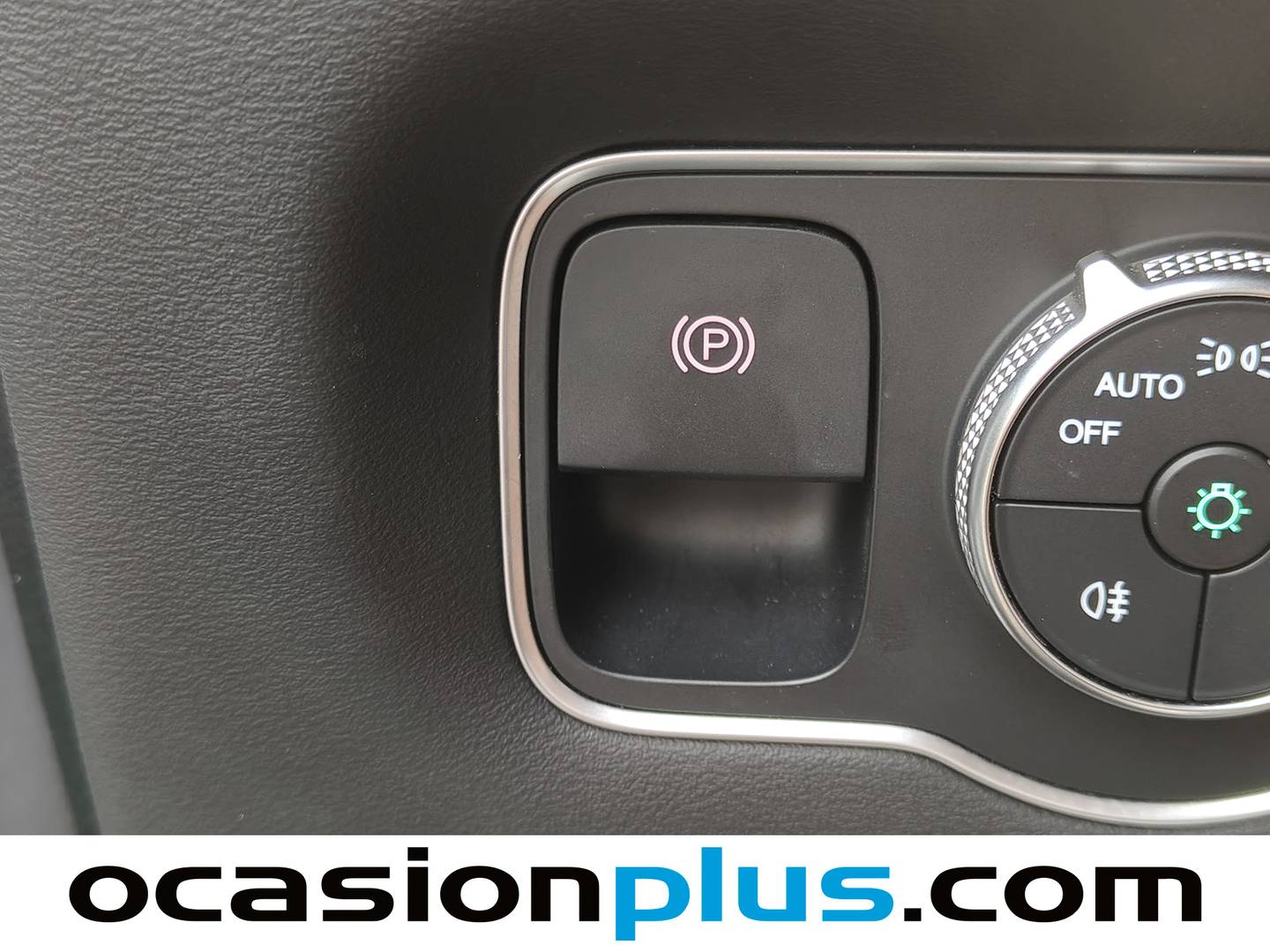 EBRO S800 EBRO S800 1.6 TGDI Premium DCT (147 CV) 7 Plazas al mejor precio