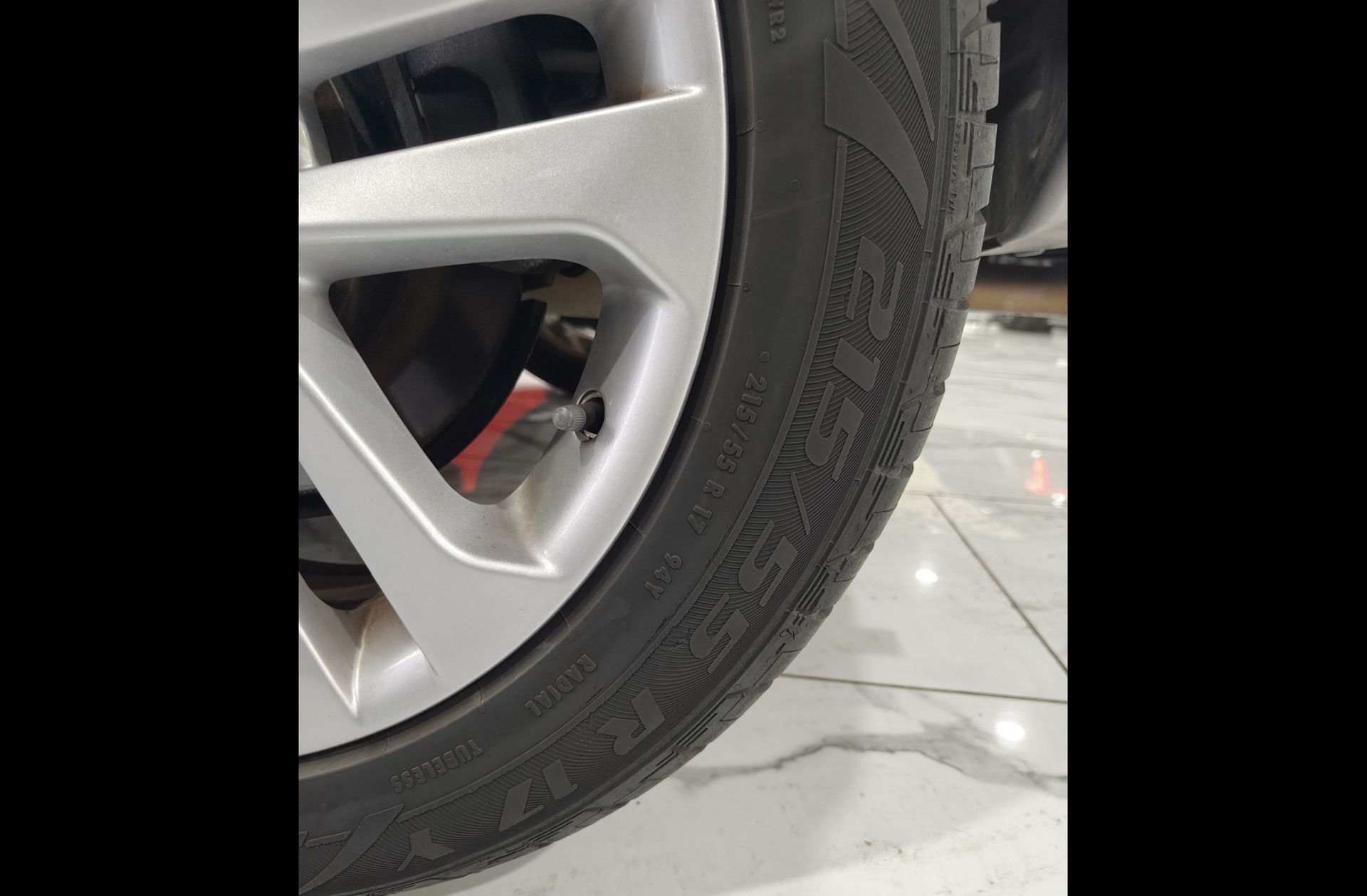 Nissan Juke 1.6 Tekna Premium CVT 4x2 - foto 30