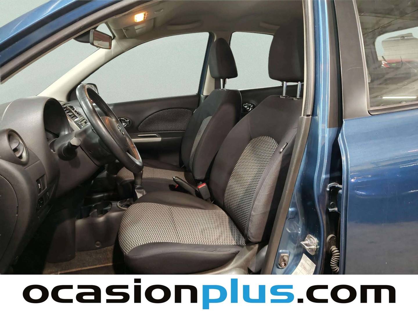 Foto asientos delanteros Nissan Micra Nissan Micra 1.2G Acenta (80 CV)