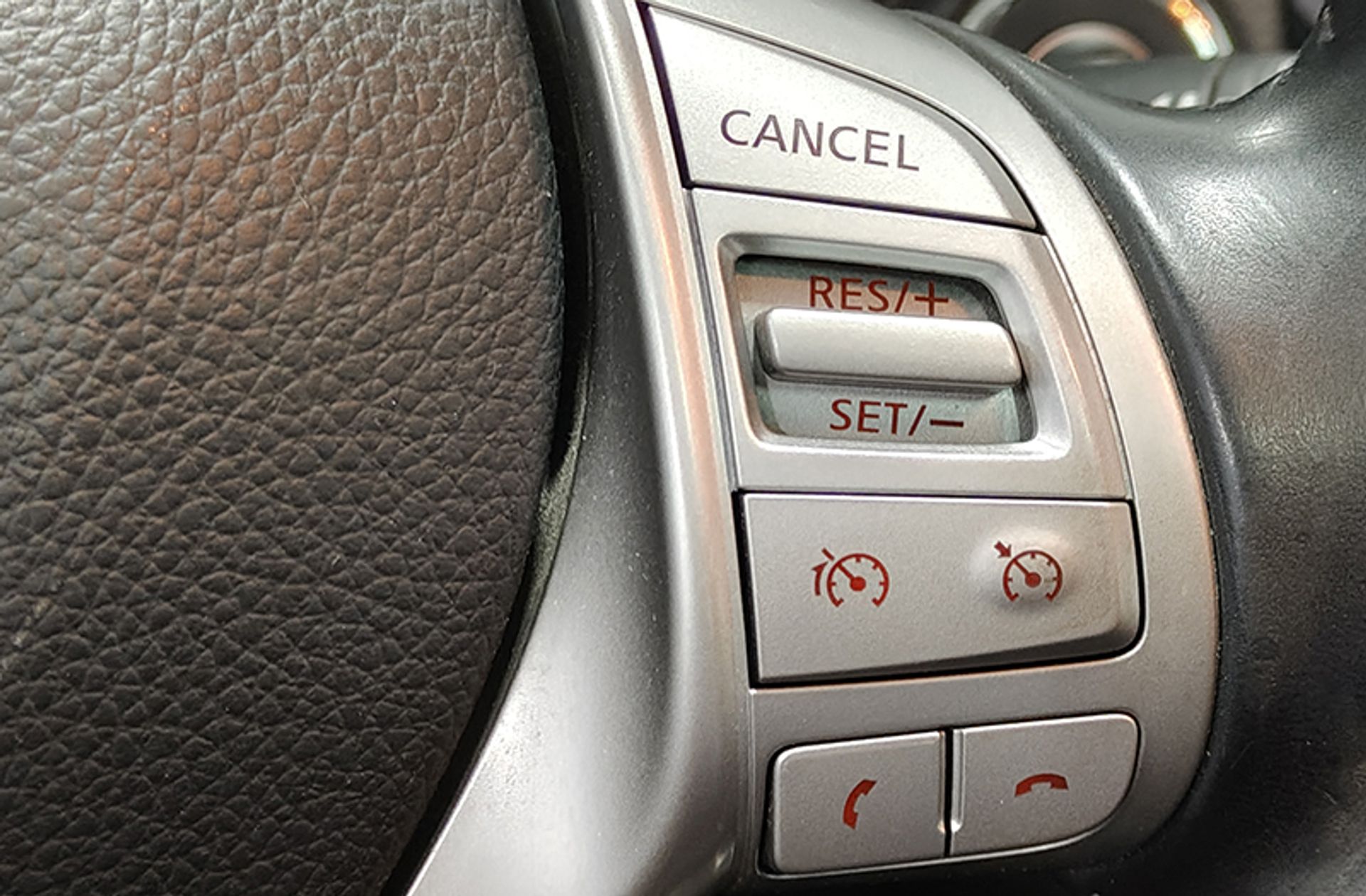 Nissan Qashqai dCi 130 Tekna 4x2 XTronic - foto 24