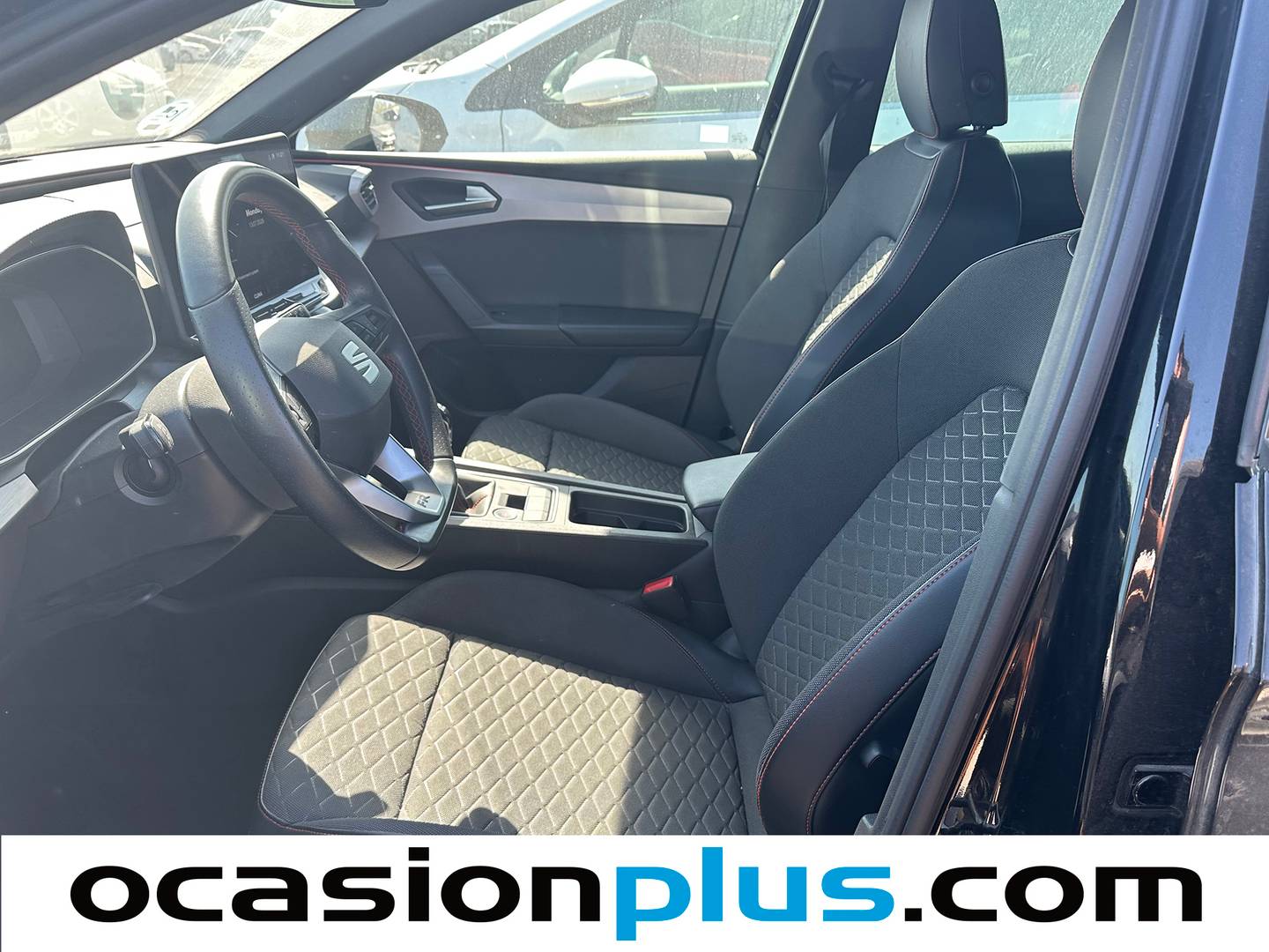 Foto asientos delanteros Seat León Seat León ST 1.5 TSI S&S FR Special Edition (150 CV)