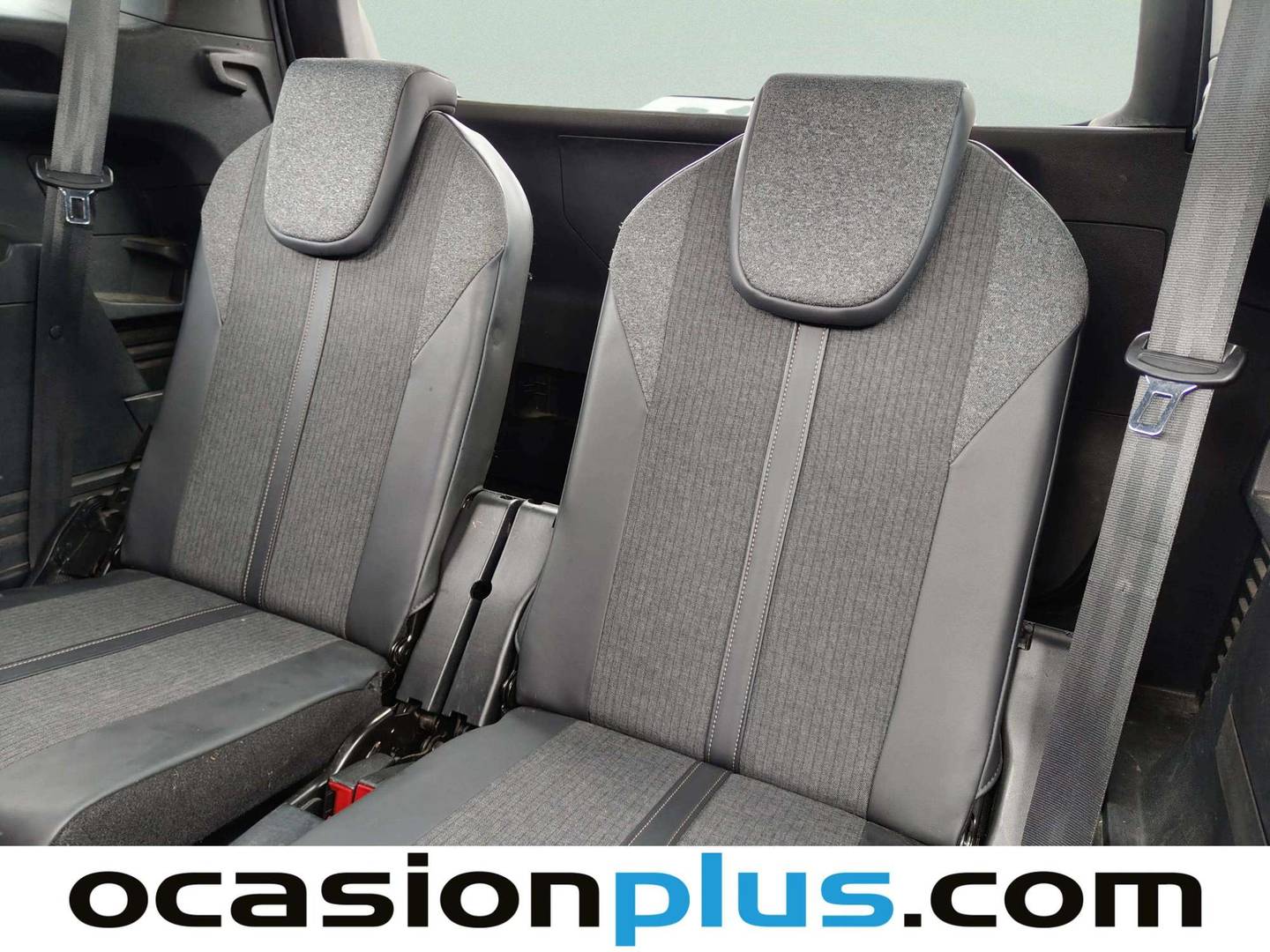 Foto asientos delanteros Peugeot 5008 Peugeot 5008 1.5L BlueHDi S&S GT Line (130 CV)7 Plazas