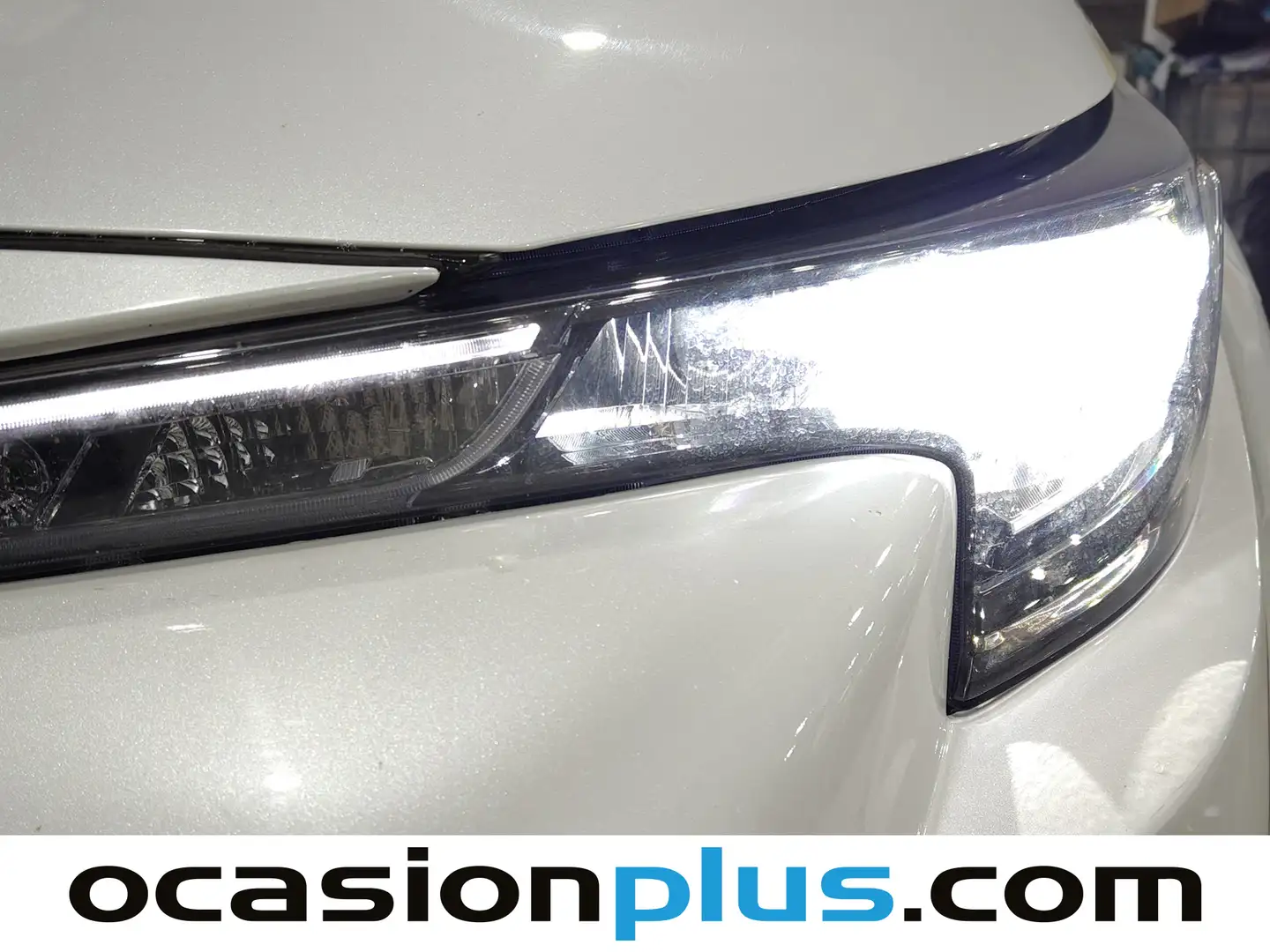 Foto Toyota Corolla Toyota Corolla 1.8 125 Híbrido Active Tech E-CVT (122 CV)