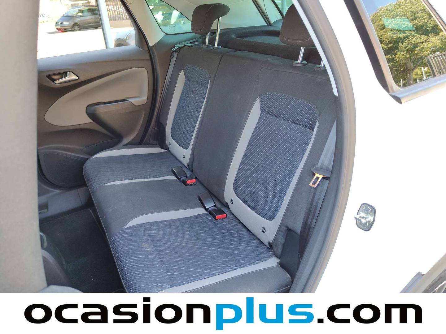 Foto Opel Crossland X Opel Crossland X 1.2 S&S Design Line 120 Aniversario (110 CV)