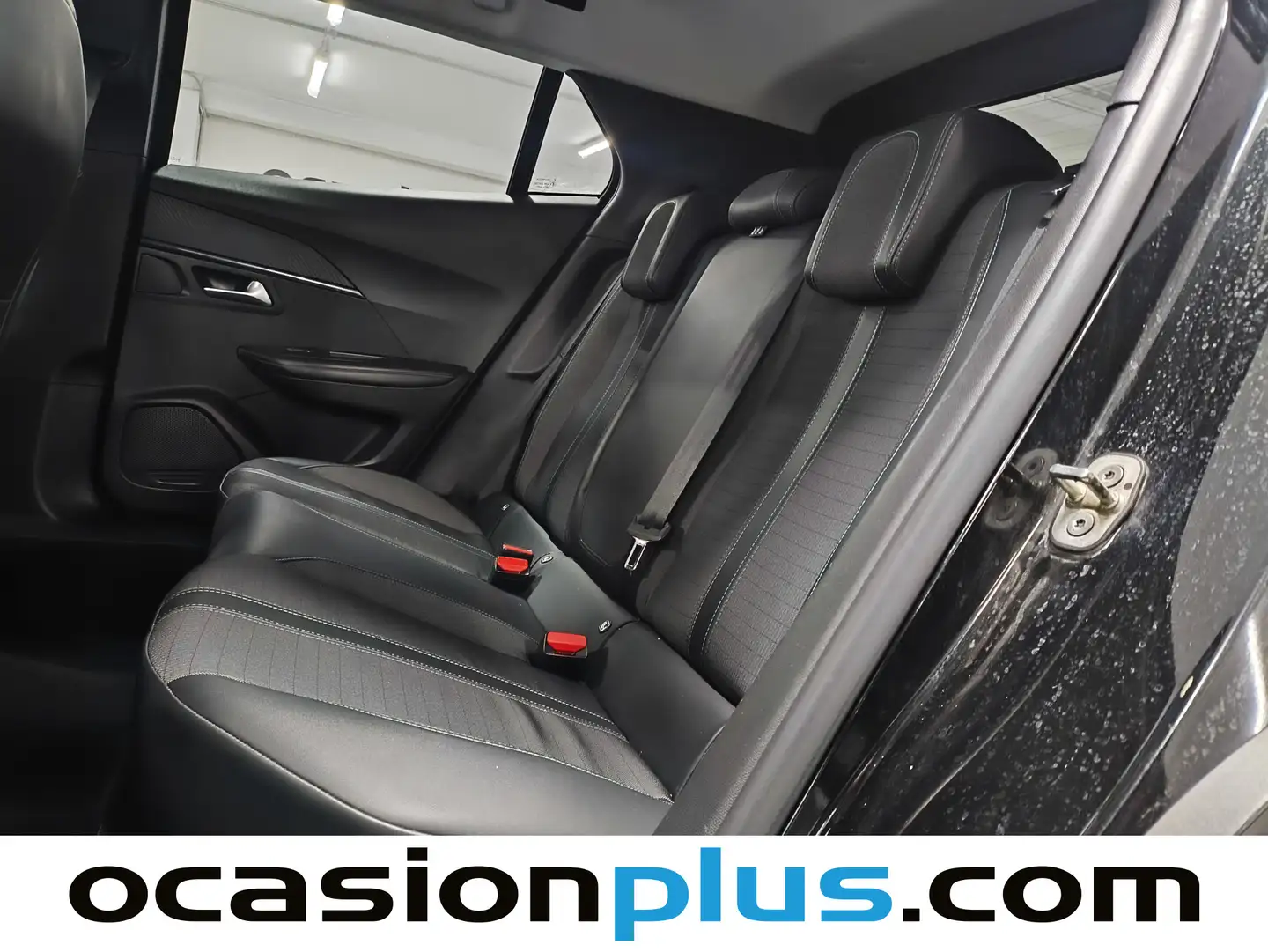 Foto Peugeot 2008 Peugeot 2008 PureTech 130 S&S Allure Pack (130 CV)