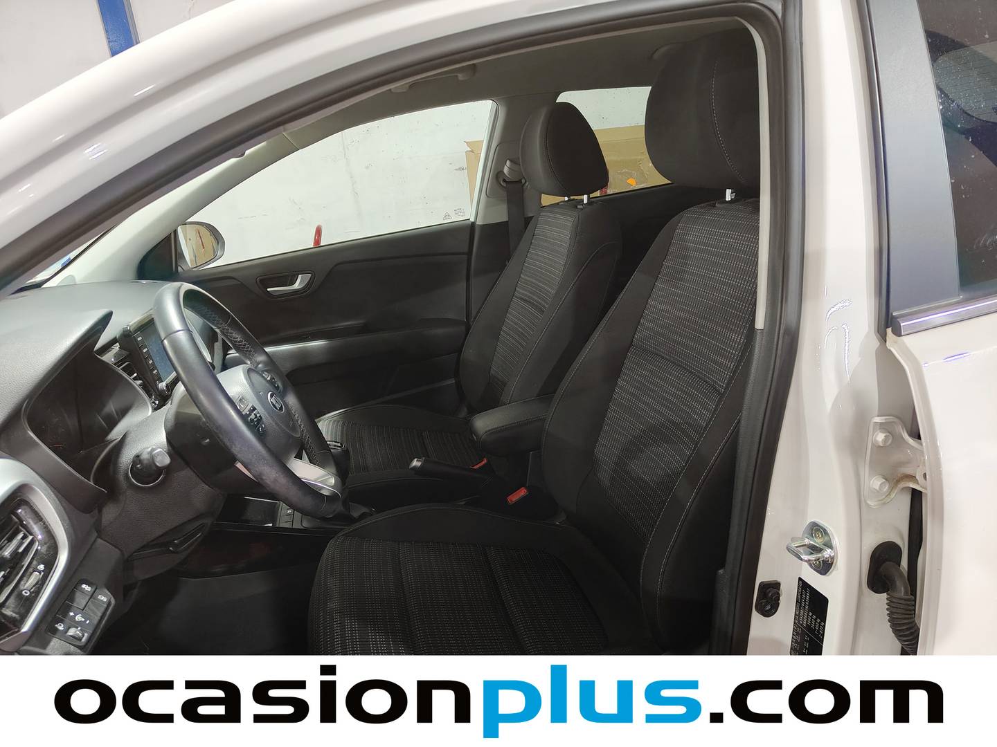 Foto asientos delanteros KIA Stonic Kia Stonic 1.0 T-GDi Drive (100 CV)