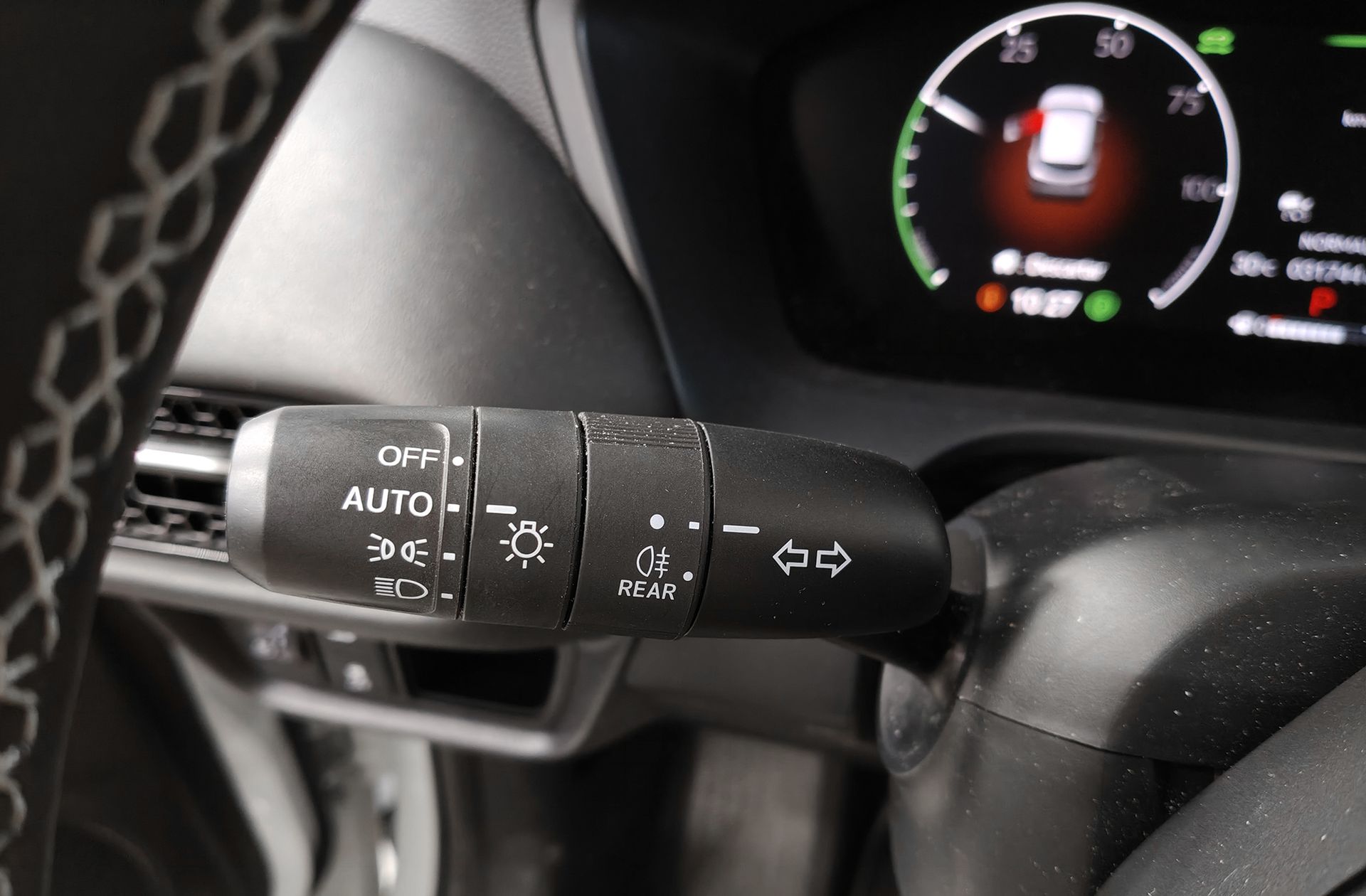 Honda ZR-V 2.0 i-MMD Sport CVT - foto 30