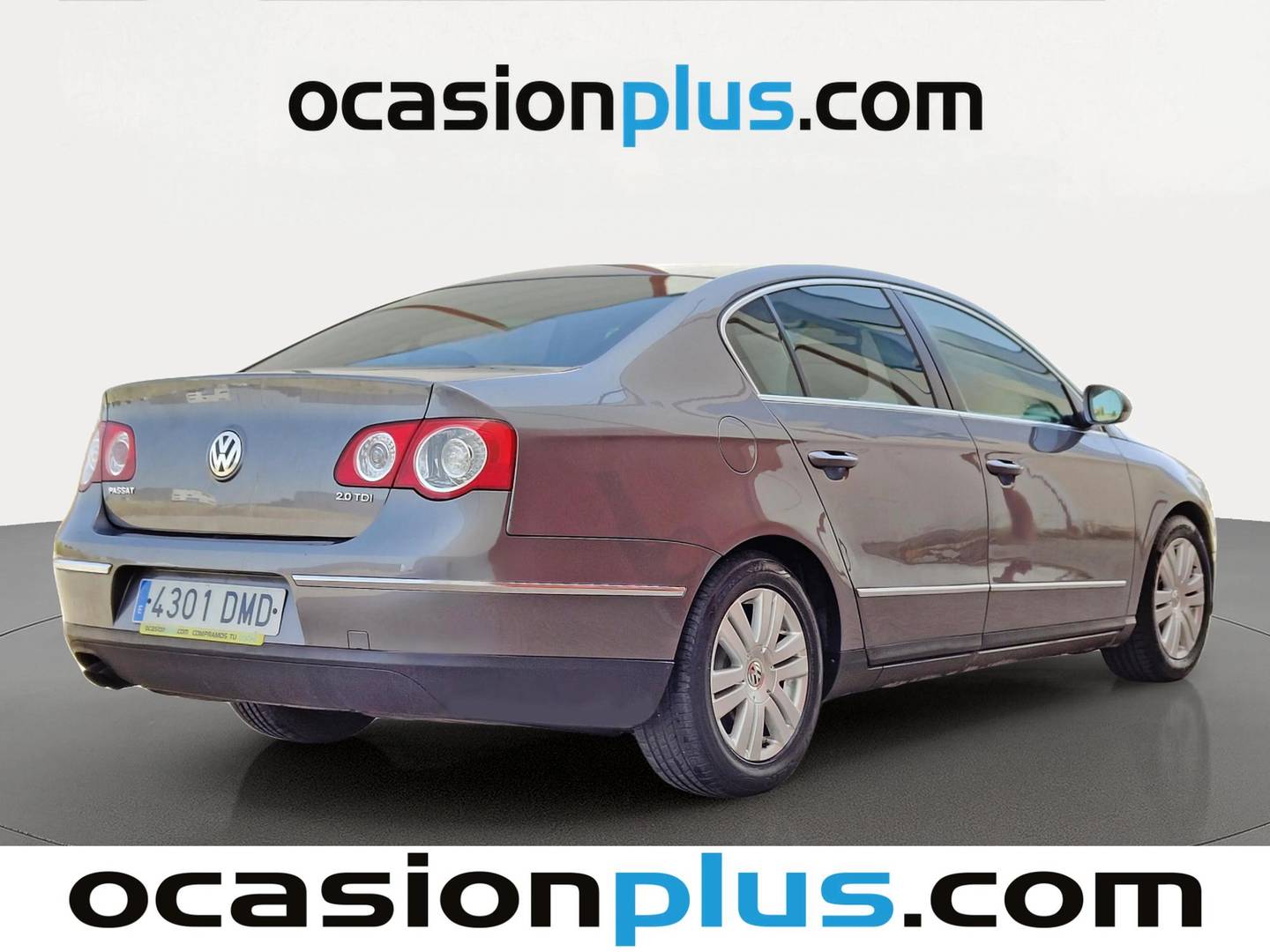 Foto trasera Volkswagen Passat Volkswagen Passat Highline 2.0 TDI (140 CV) derecha