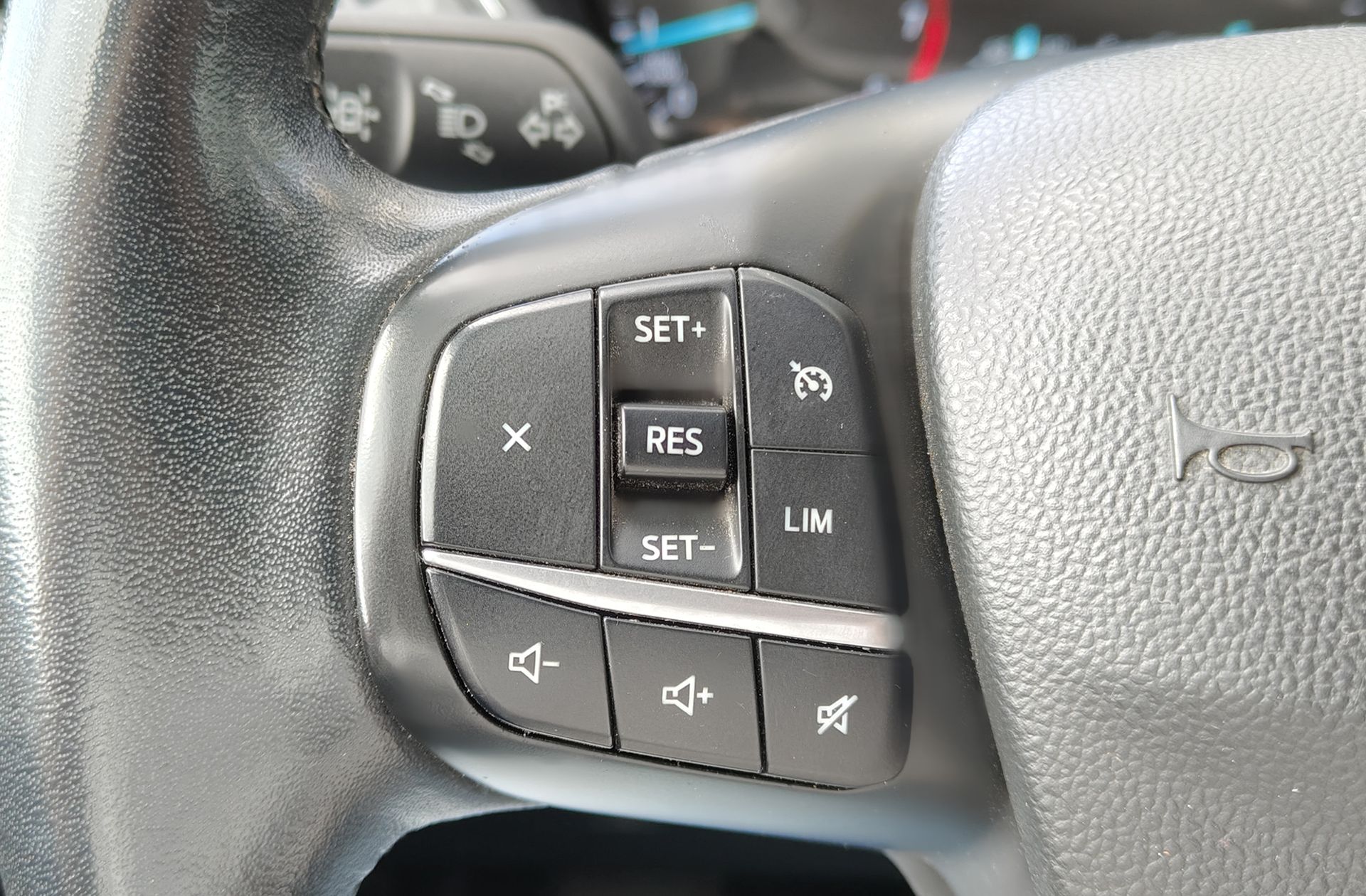 Ford Kuga 1.5 EcoBoost Titanium 4x2 - foto 23