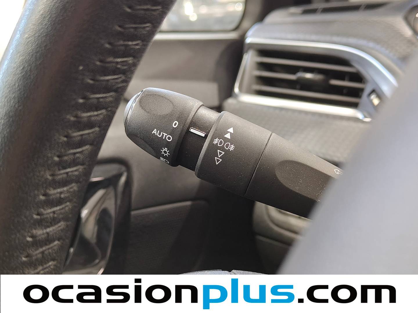 Extras del Peugeot 208 Peugeot 208 BlueHDi 100 Signature (99 CV)