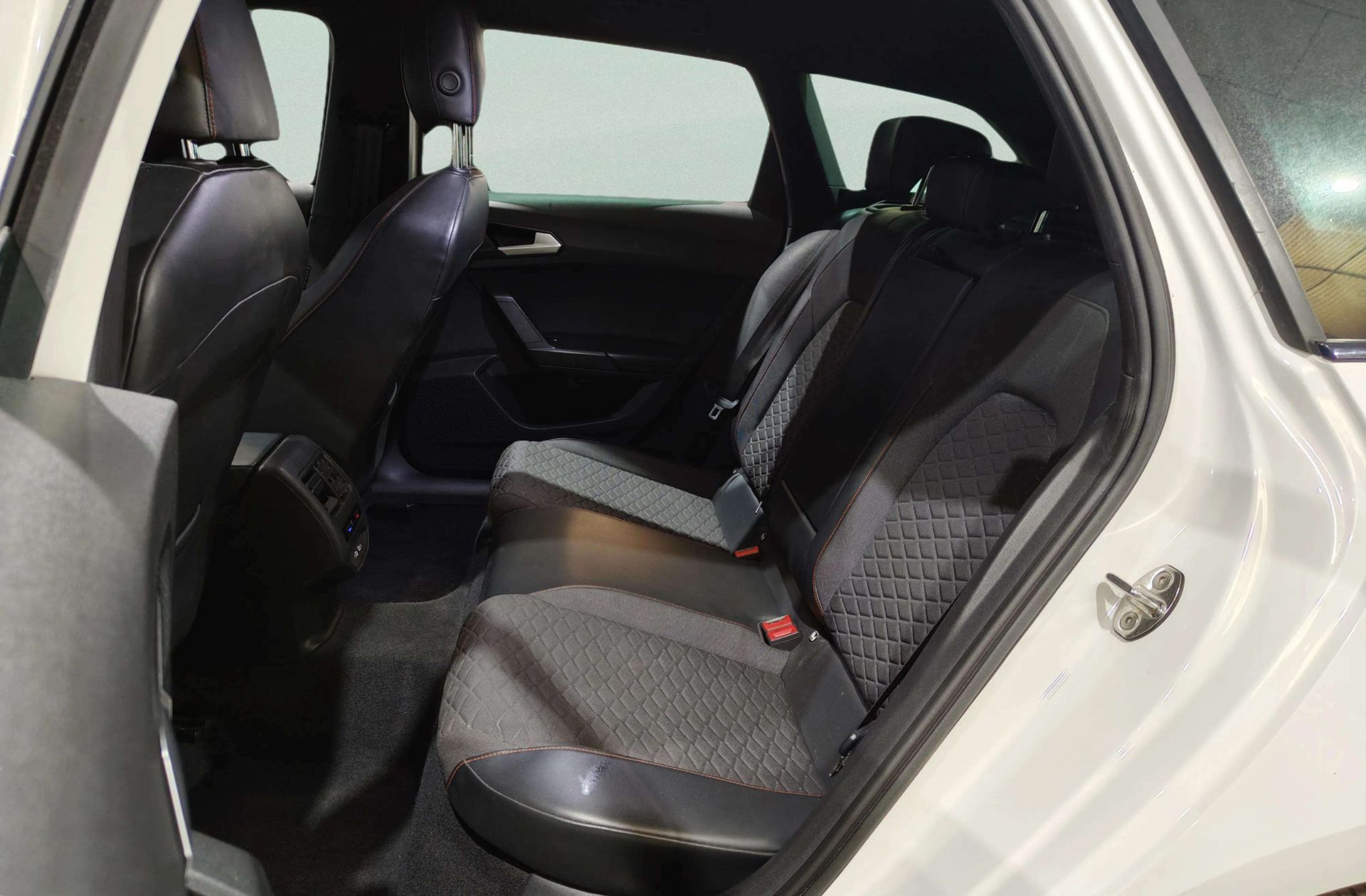 SEAT León ST 1.5 TSI FR Go L - foto 14