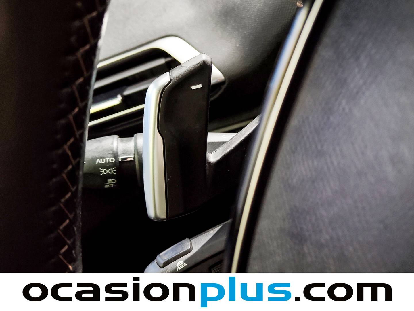 Foto Peugeot 3008 Peugeot 3008 PureTech 130 S&S GT EAT8 (130 CV)