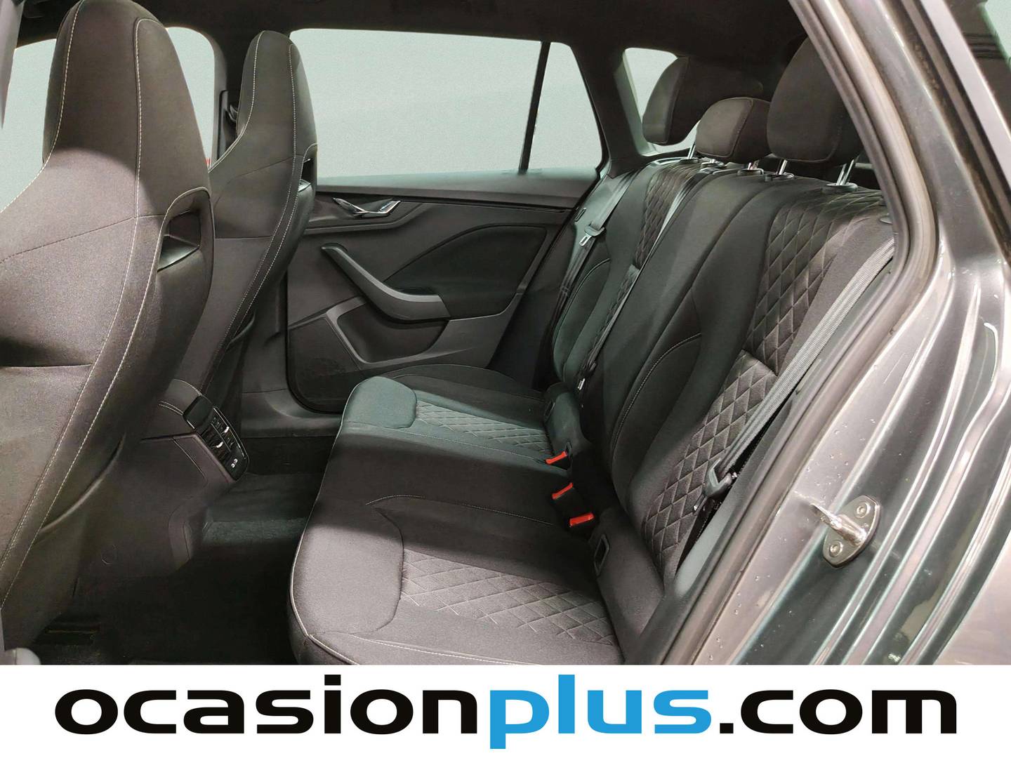 Foto asientos traseros Skoda Kamiq Skoda Kamiq 1.5 TSI Sport (150 CV)