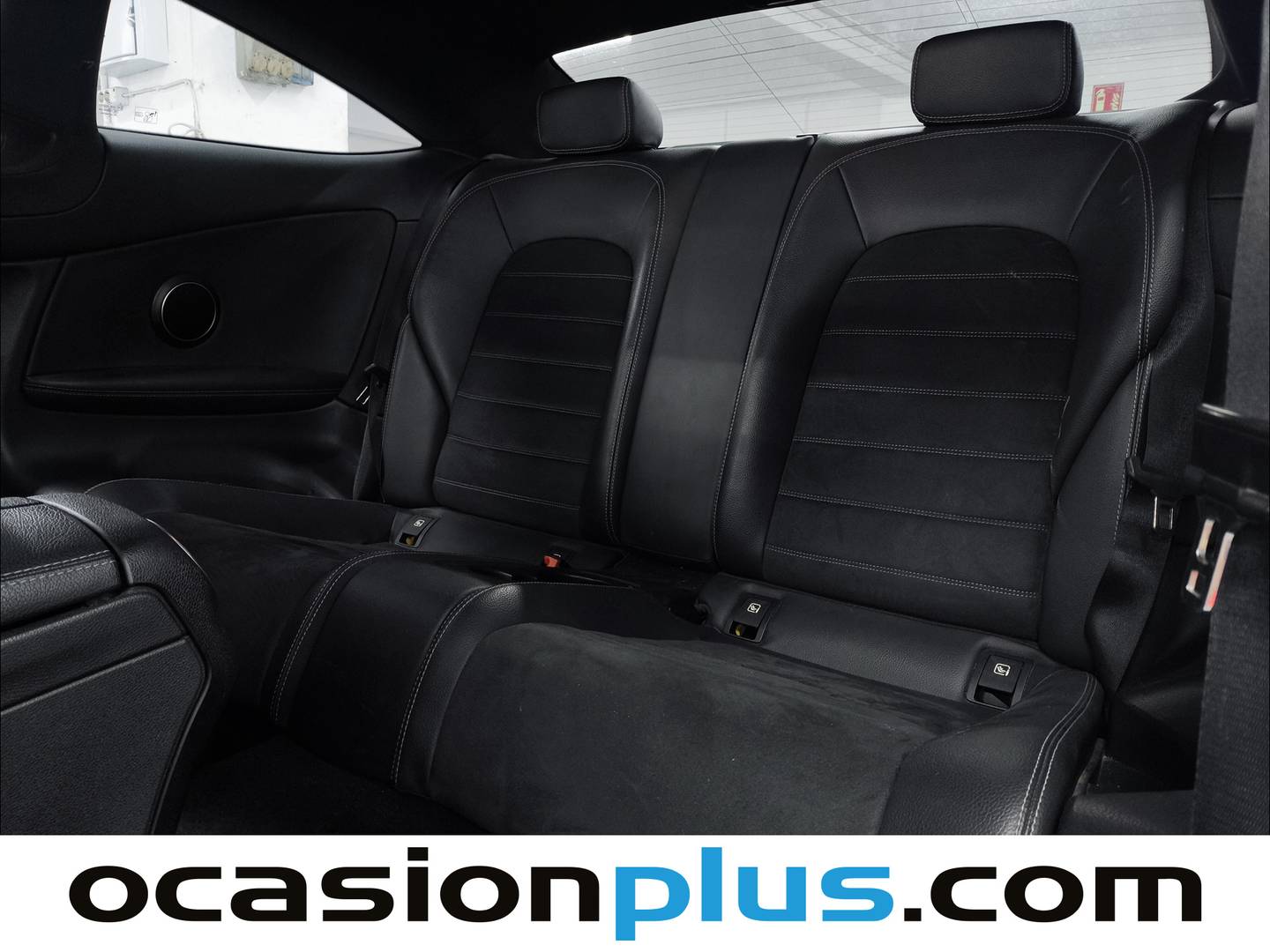 Foto asientos traseros Mercedes Clase C Mercedes Clase C Coupe 220 d (170 CV) Pack AMG