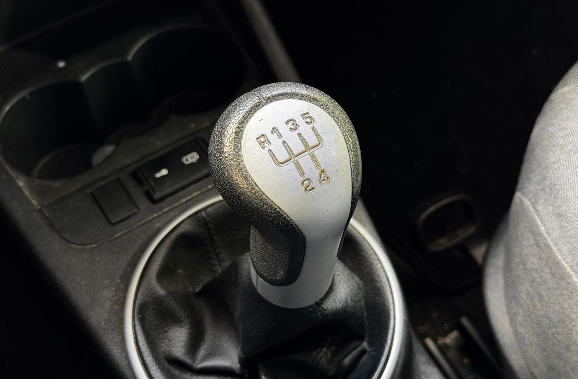 Škoda Fabia 1.4 TDI Young - foto 5