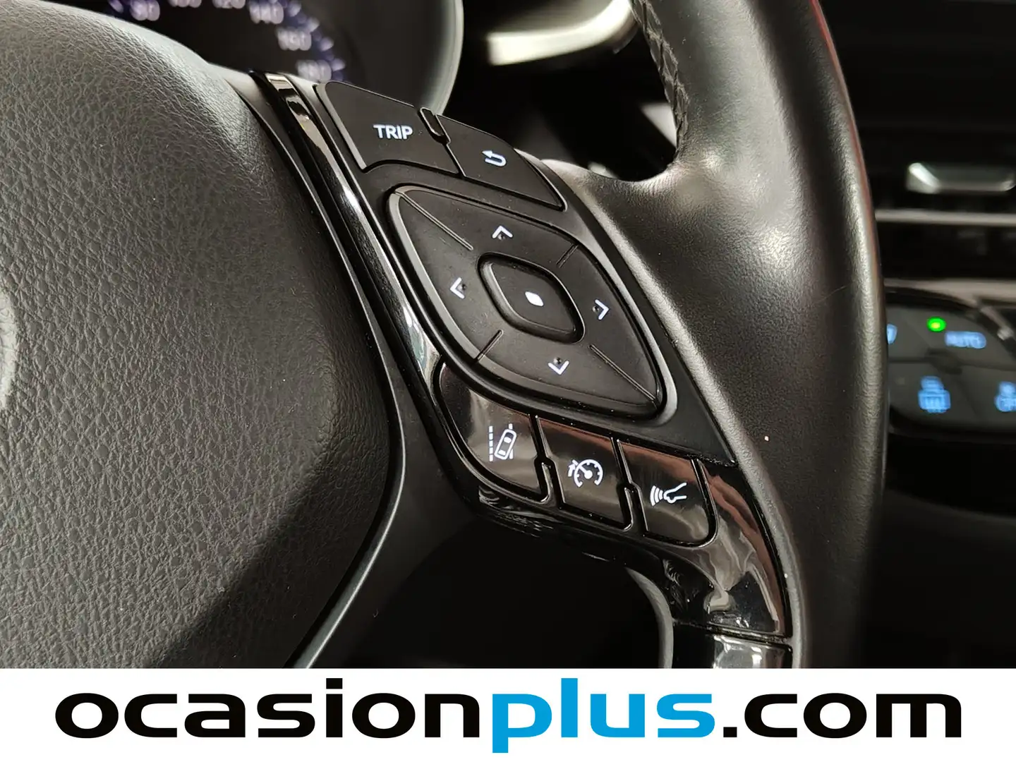 Foto Toyota C-HR Toyota C-HR 1.8 125H Advance  (122 CV)