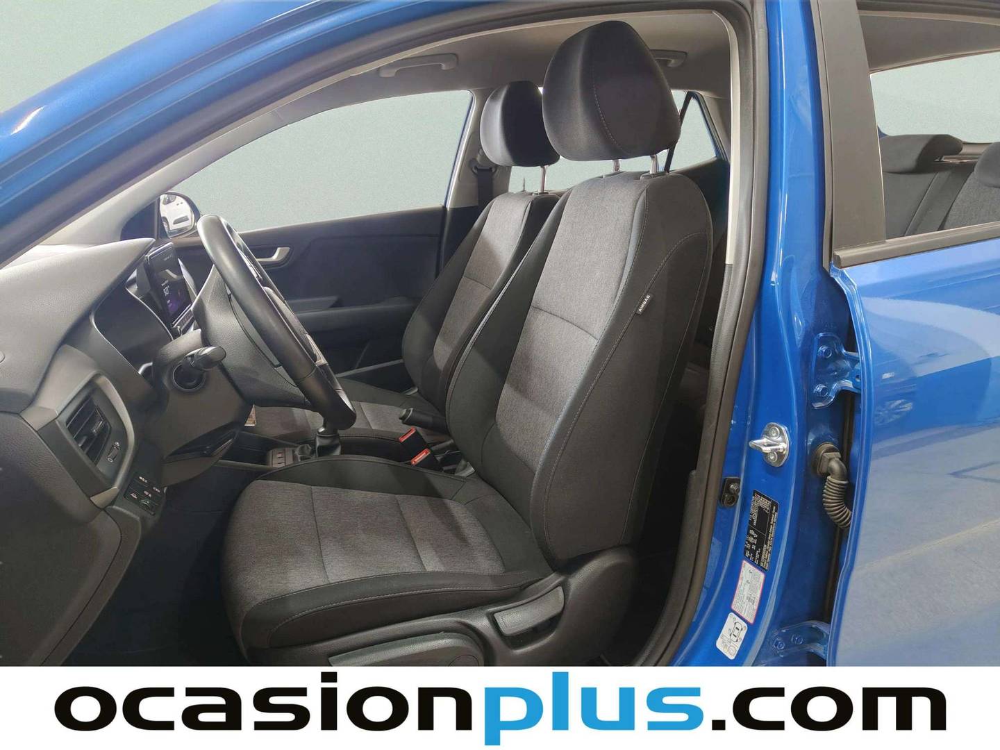 Foto asientos delanteros KIA Stonic KIA Stonic 1.0 T-GDi MHEV MT Concept (100 CV)