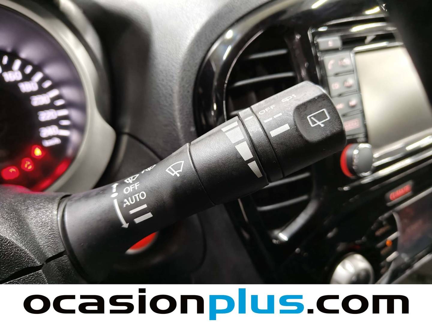 Foto Nissan JUKE Nissan Juke E6D-Temp (112 CV) 5M/T N-CONNECTA