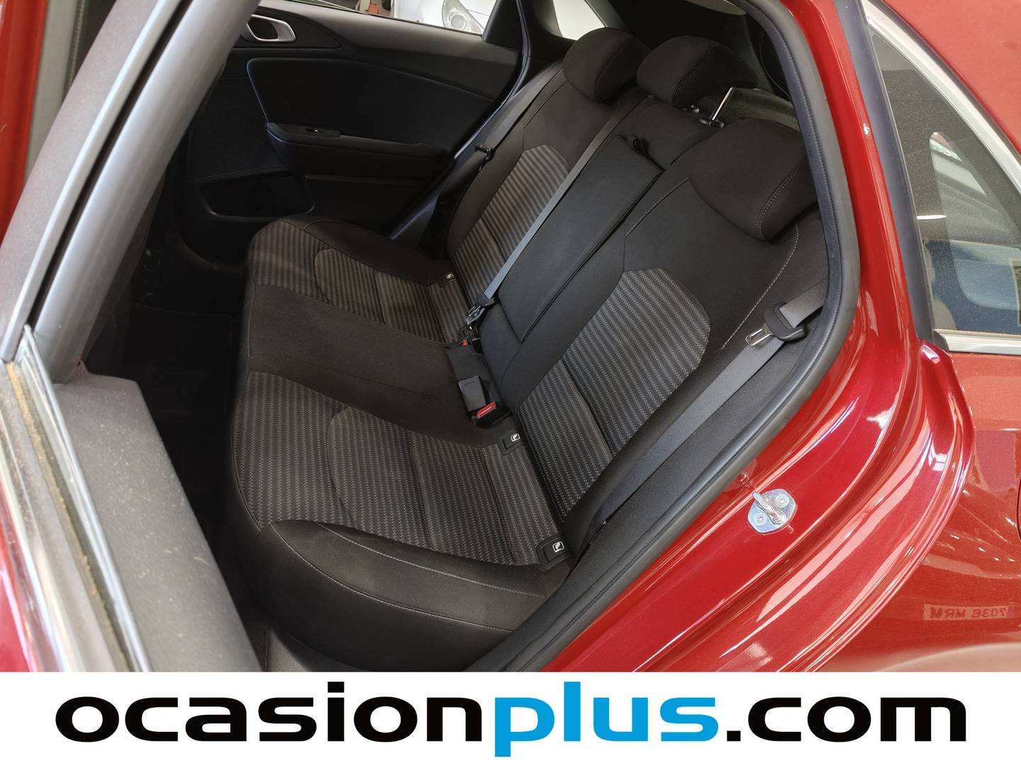 Foto asientos traseros KIA Ceed KIA Ceed 1.0 MHEV Drive DCT (120 CV)