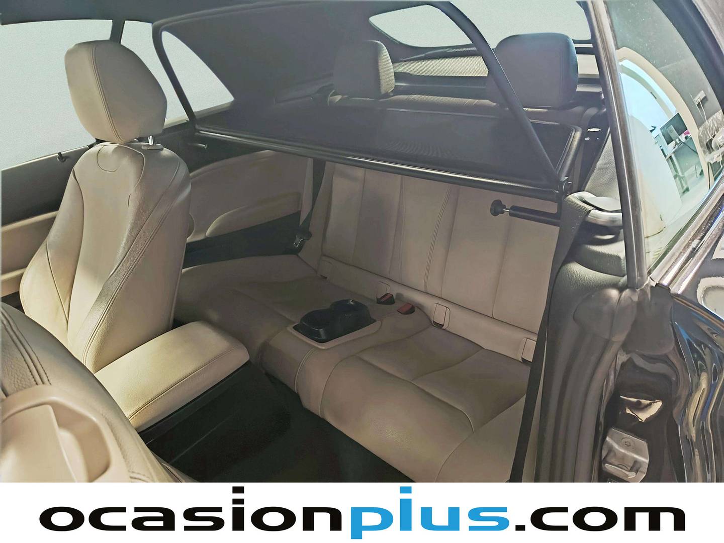 Foto asientos traseros BMW Serie 2 BMW Serie 2 220d Cabrio (190 CV)