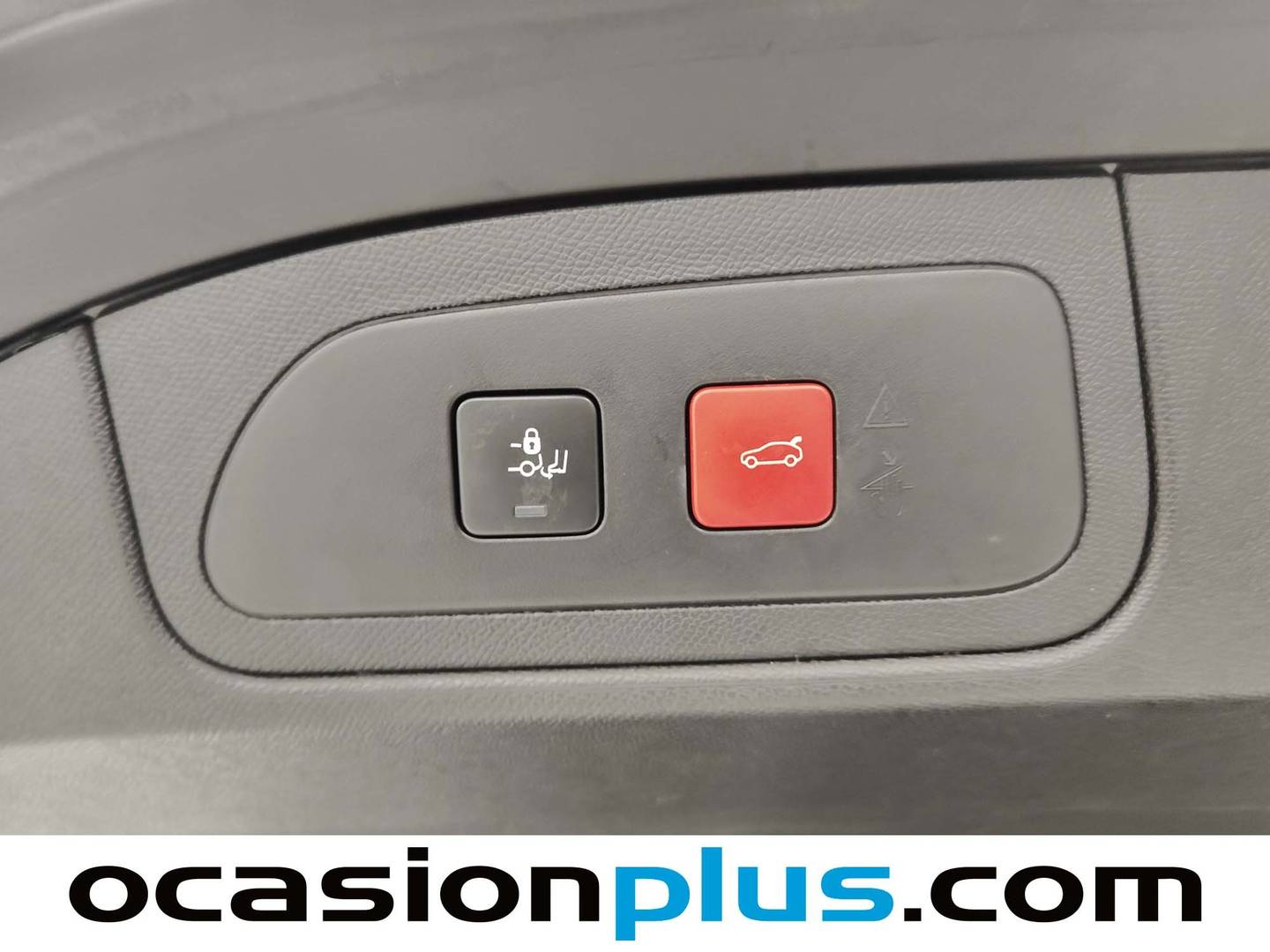 Foto DS DS 7 Crossback DS DS7 Crossback BlueHDi 130 DE Bastille + AT  (130 CV)