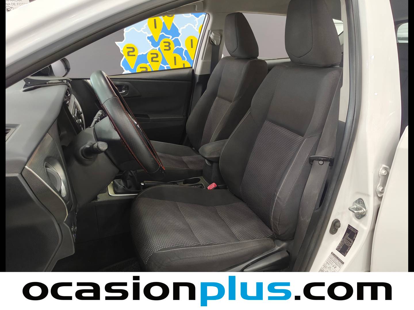 Foto asientos delanteros Toyota Auris Toyota Auris 130 Active (132 CV)