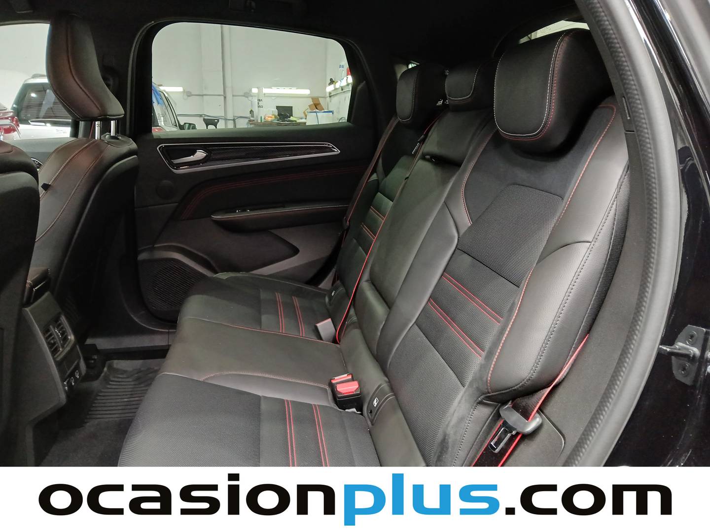 Foto asientos traseros Renault Arkana Renault Arkana RS Line TCe 118 kW (160 CV) Microhíbrido