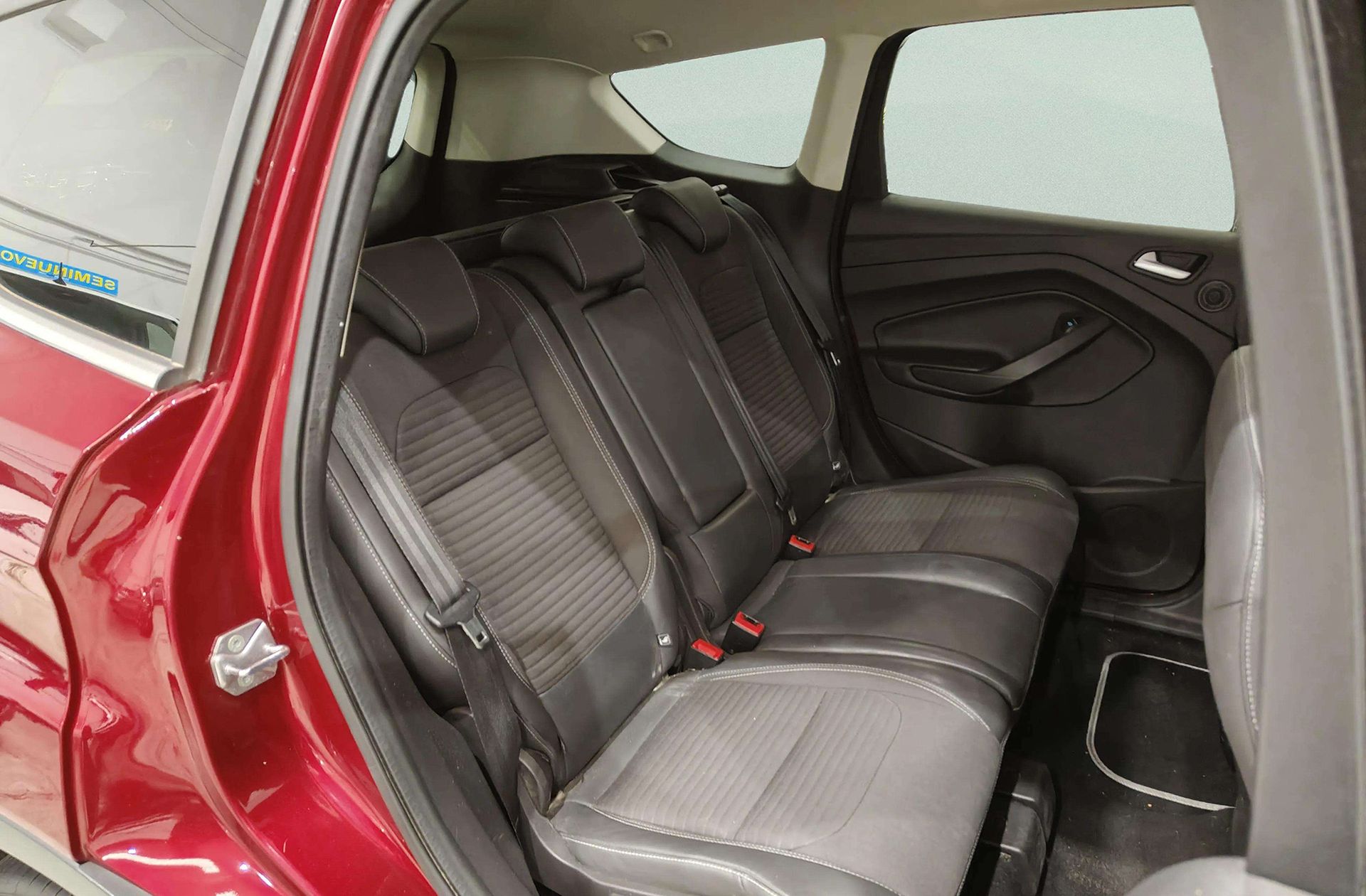 Ford Kuga 1.5 EcoBoost Trend+ 4x4 - foto 18