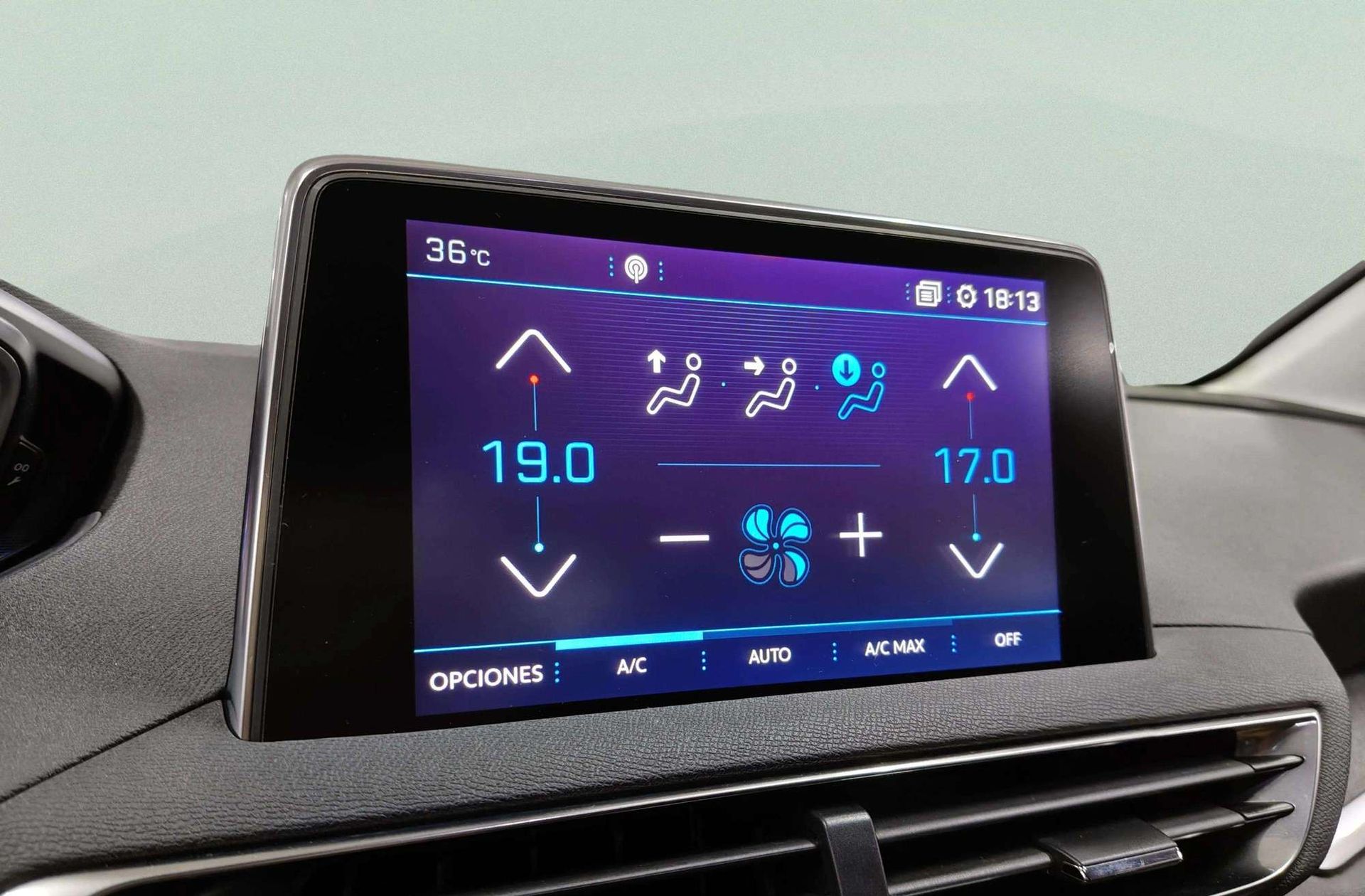 Peugeot 3008 PureTech 130 Allure - foto 33