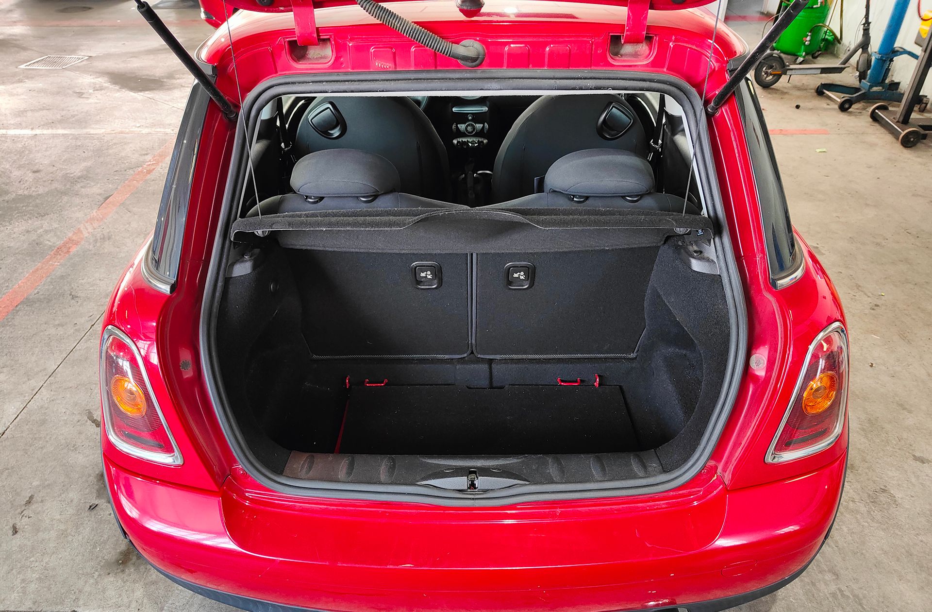 MINI Cooper One D - foto 12
