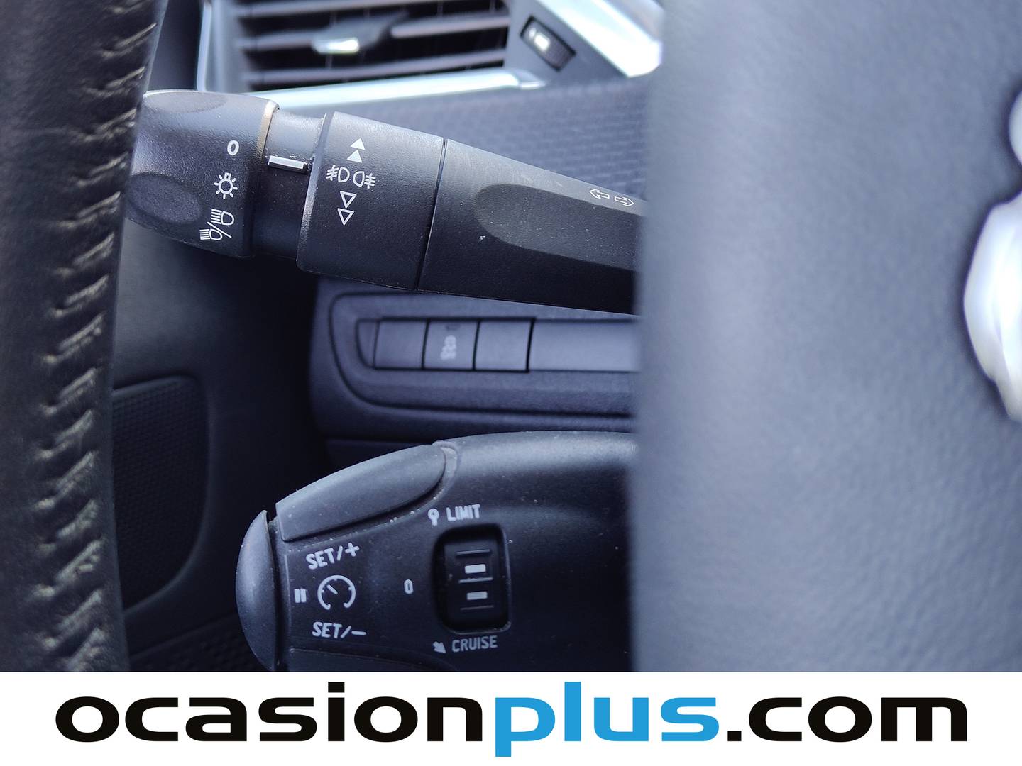 Extras y acabados del Peugeot 208 Peugeot 208 PureTech 82 Style (82 CV)