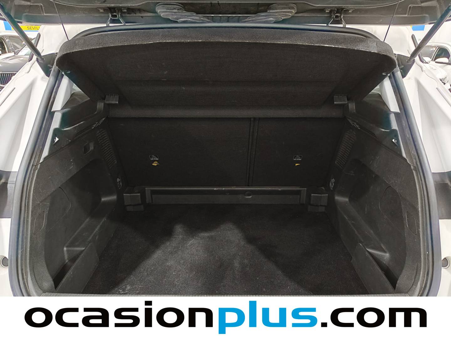 Fotos maletero Opel Grandland X Opel Grandland X 1.2 Turbo S&S Selective (130 CV)