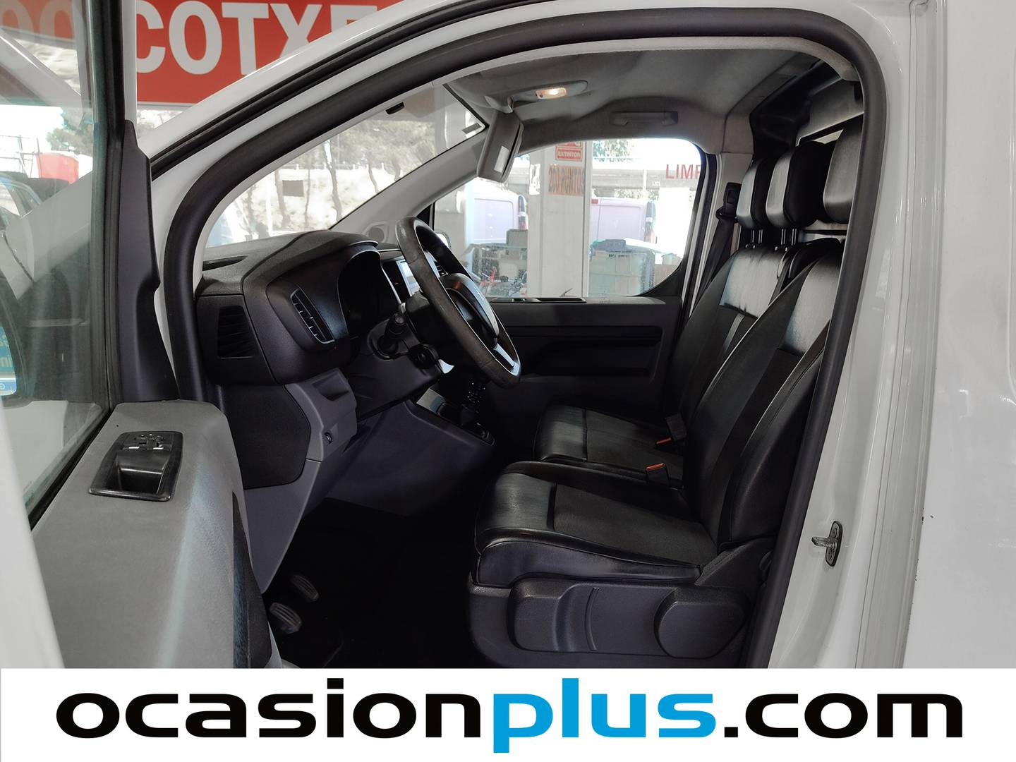 Fotos maletero Peugeot Expert Peugeot Expert BlueHDi 120 S&S Pro Standard (120 CV)