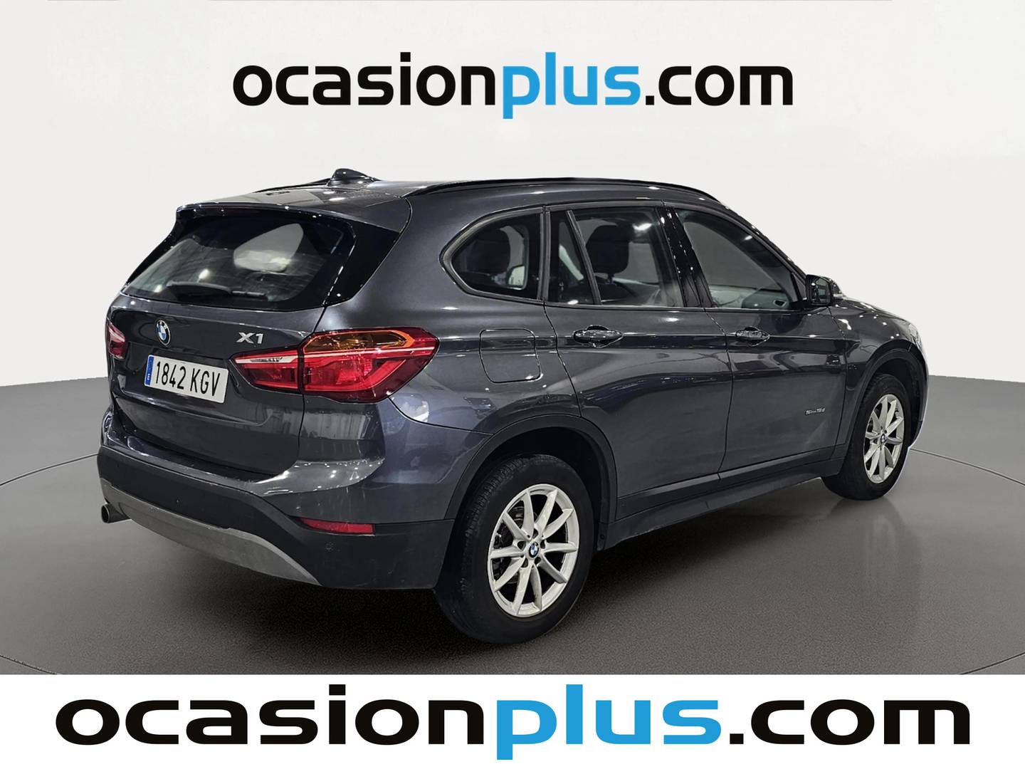 Foto trasera BMW X1 BMW X1 sDrive18d Business (150 CV) derecha
